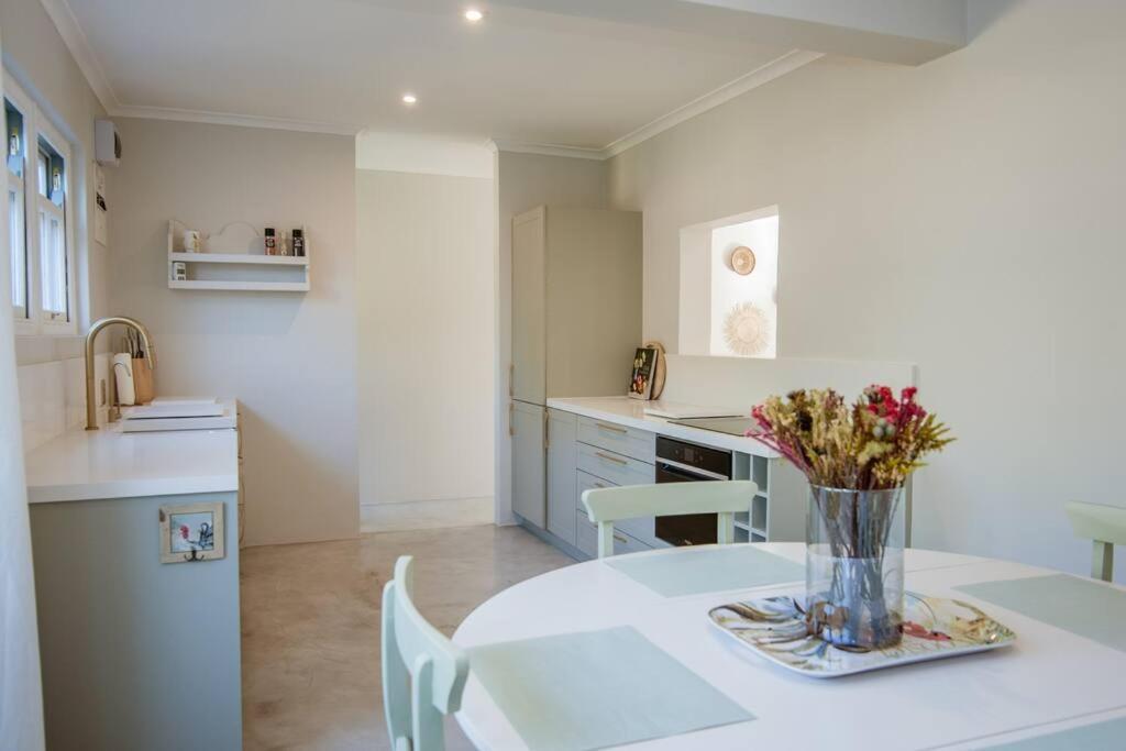 Apartamento Kom4Nest 2Br Pool, Solar