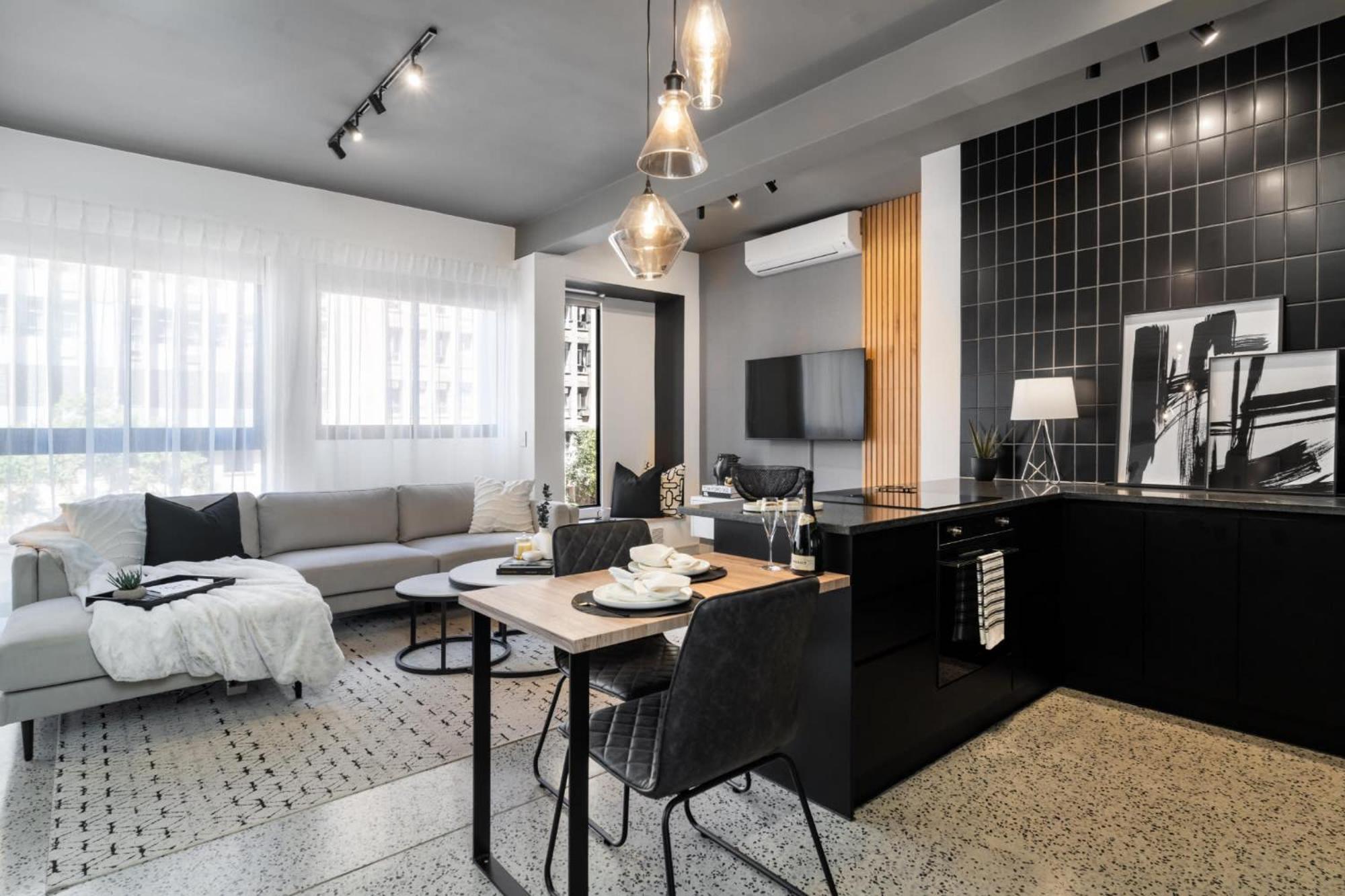 The Duke 105 Apartment