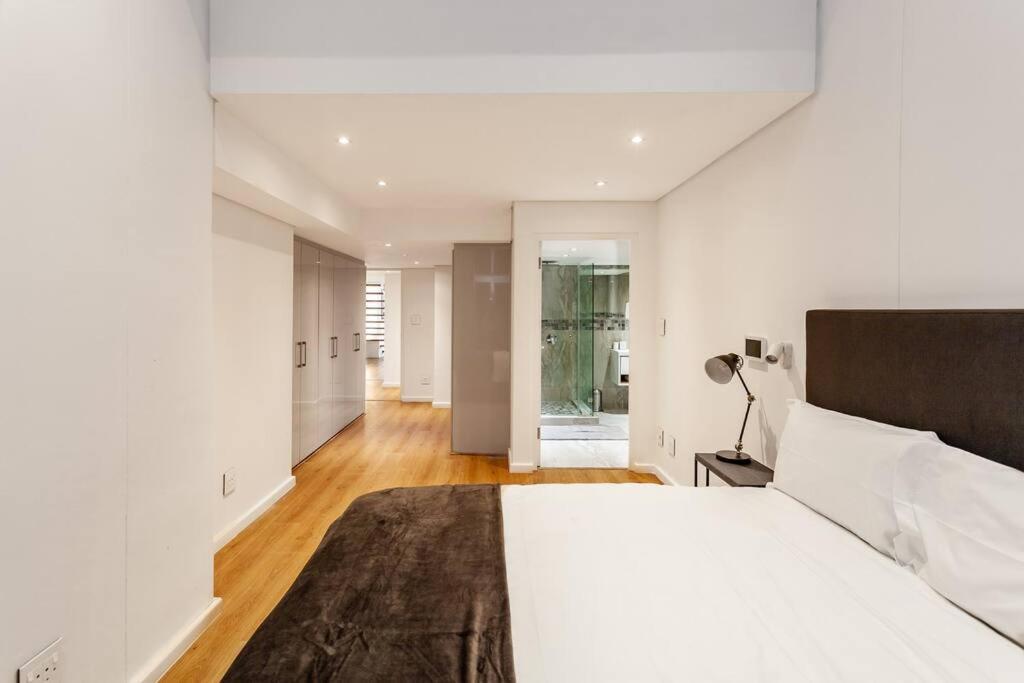 Ultra Luxury 3 Bedroom Address On Adderley *