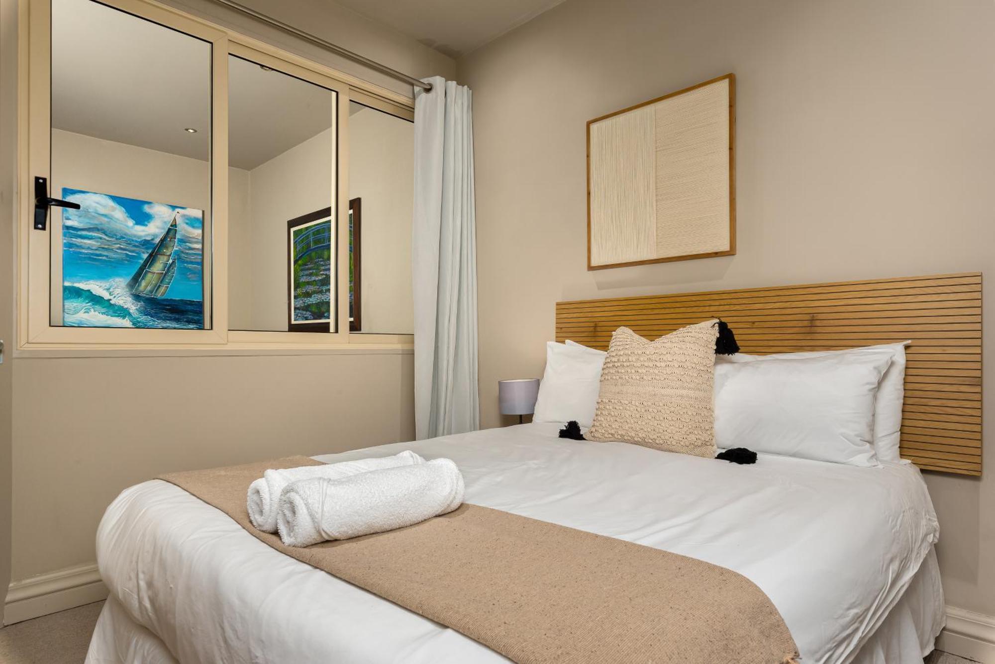 Villa Clifton Haven With Ocean View, Pool, Braai & Office