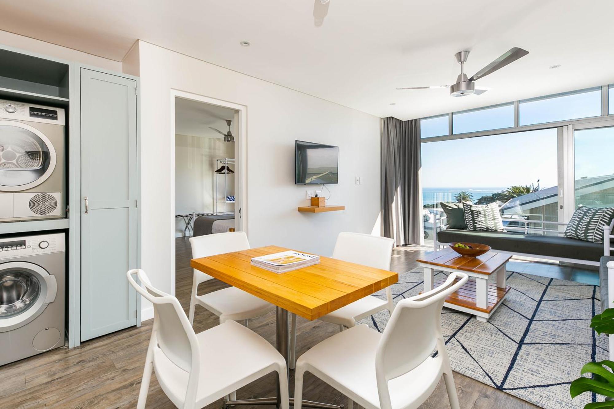 Camps Bay Village 3*