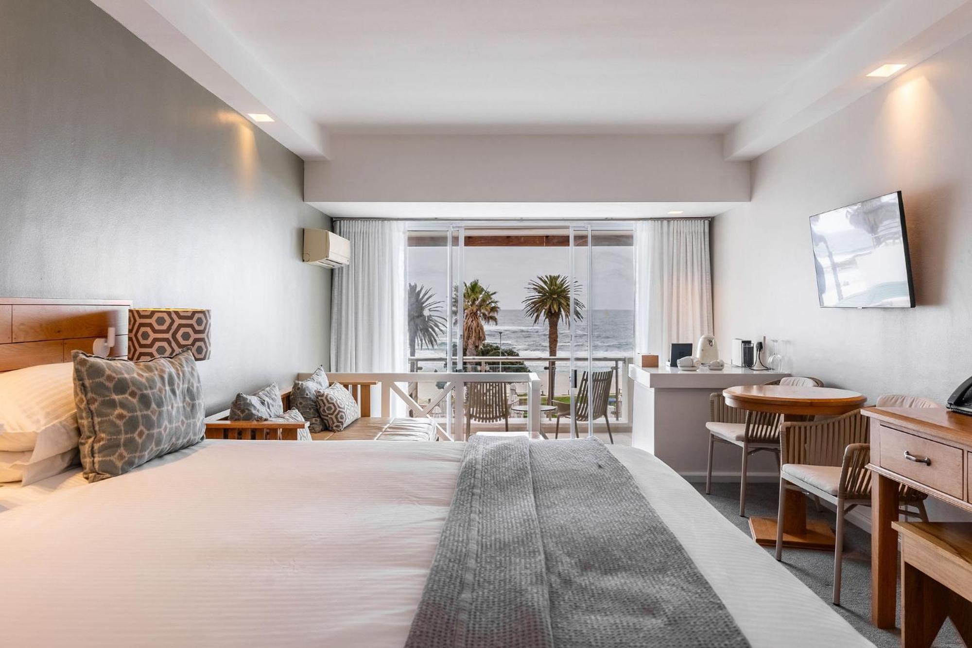 Hotel The Bay Cape Town