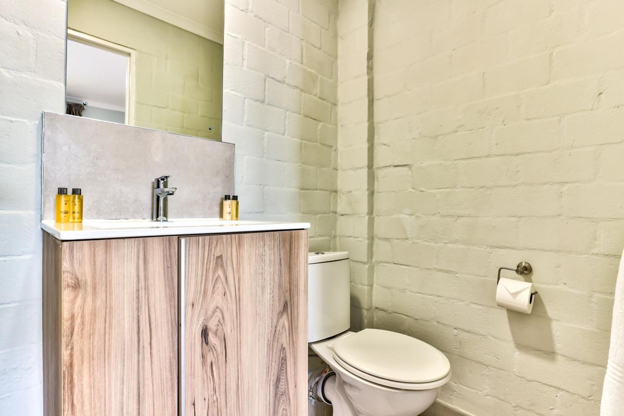 Wink Eaton Square 3* Cape Town