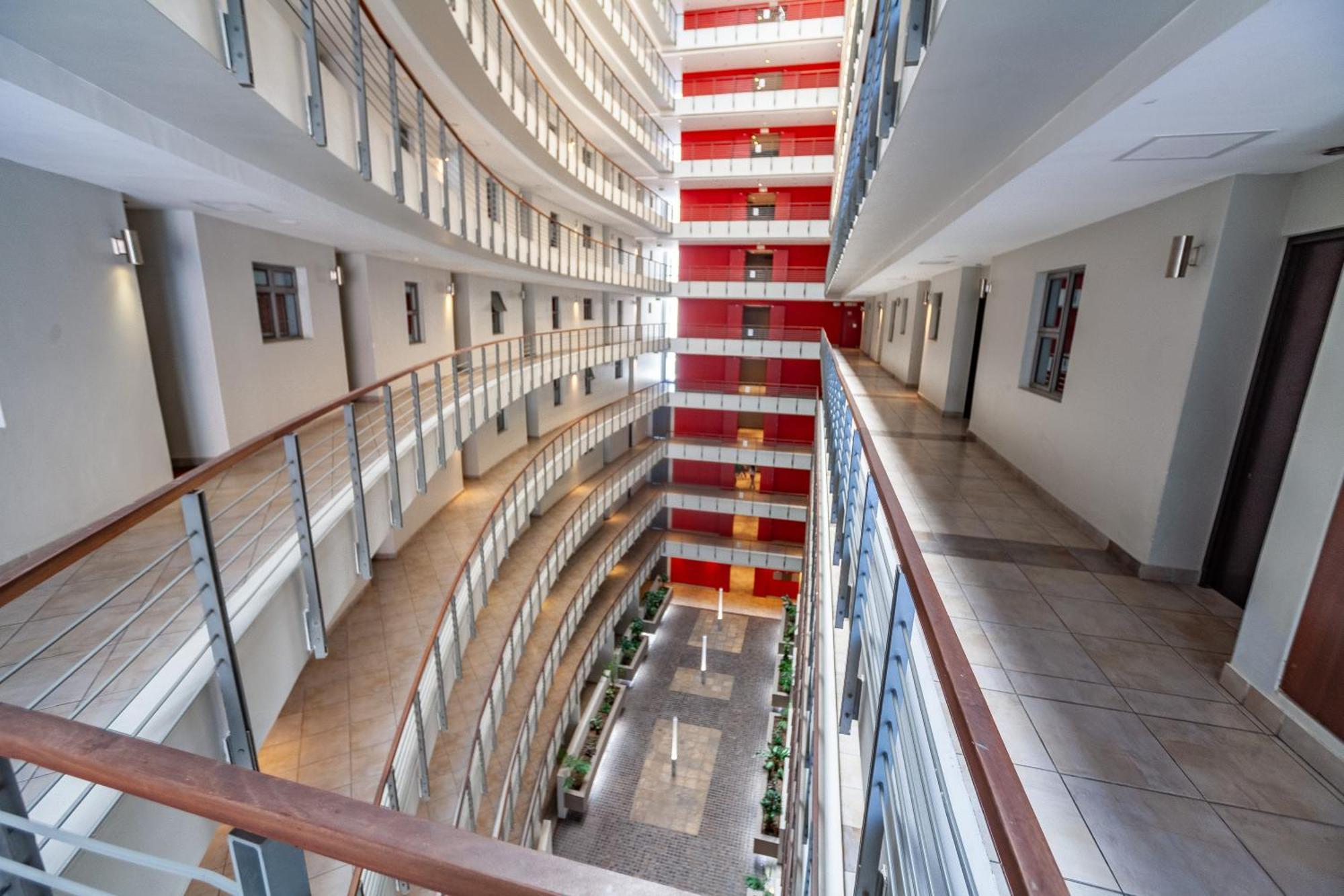 Modern 1 Bedroom No Loadshedding * Cape Town