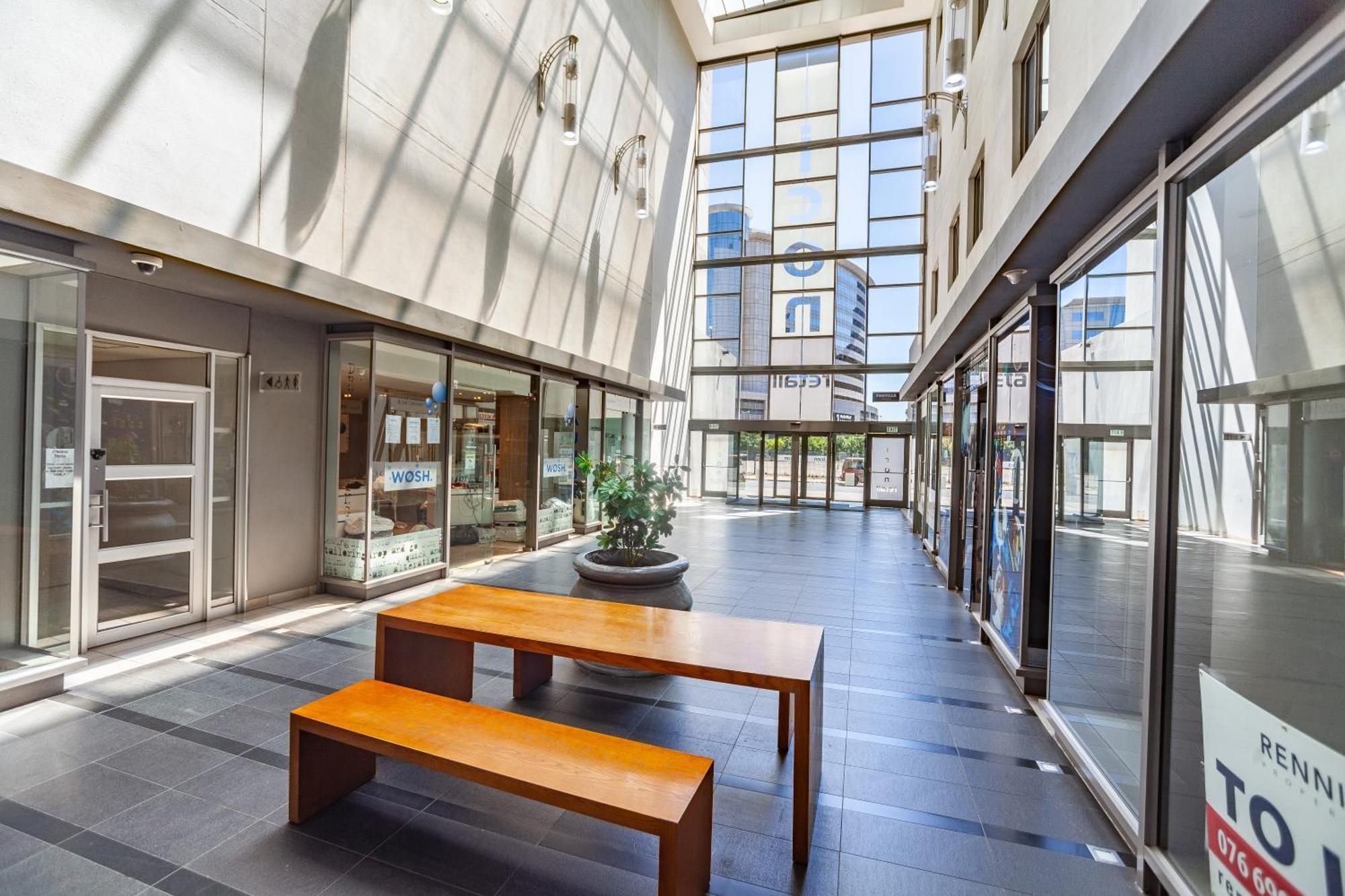 Modern 1 Bedroom No Loadshedding Apartment