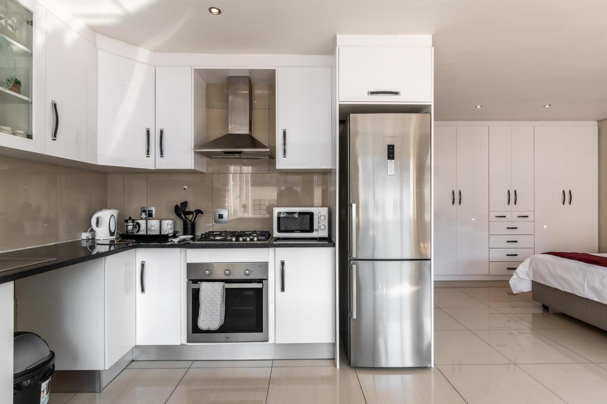 Apartment Bright Spacious In Keeromcity Gem Cape Town