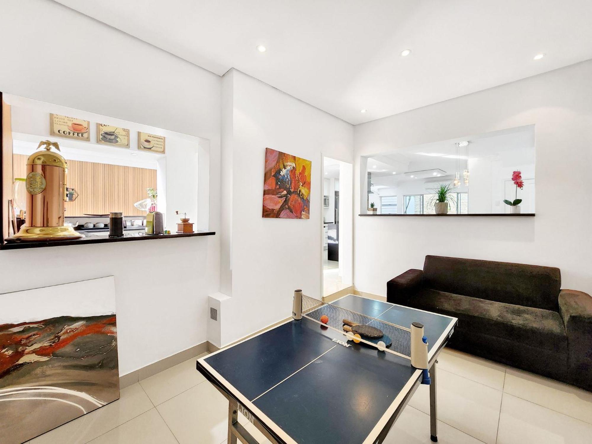 Villa Urban Style House With Jacuzzi & Garage *