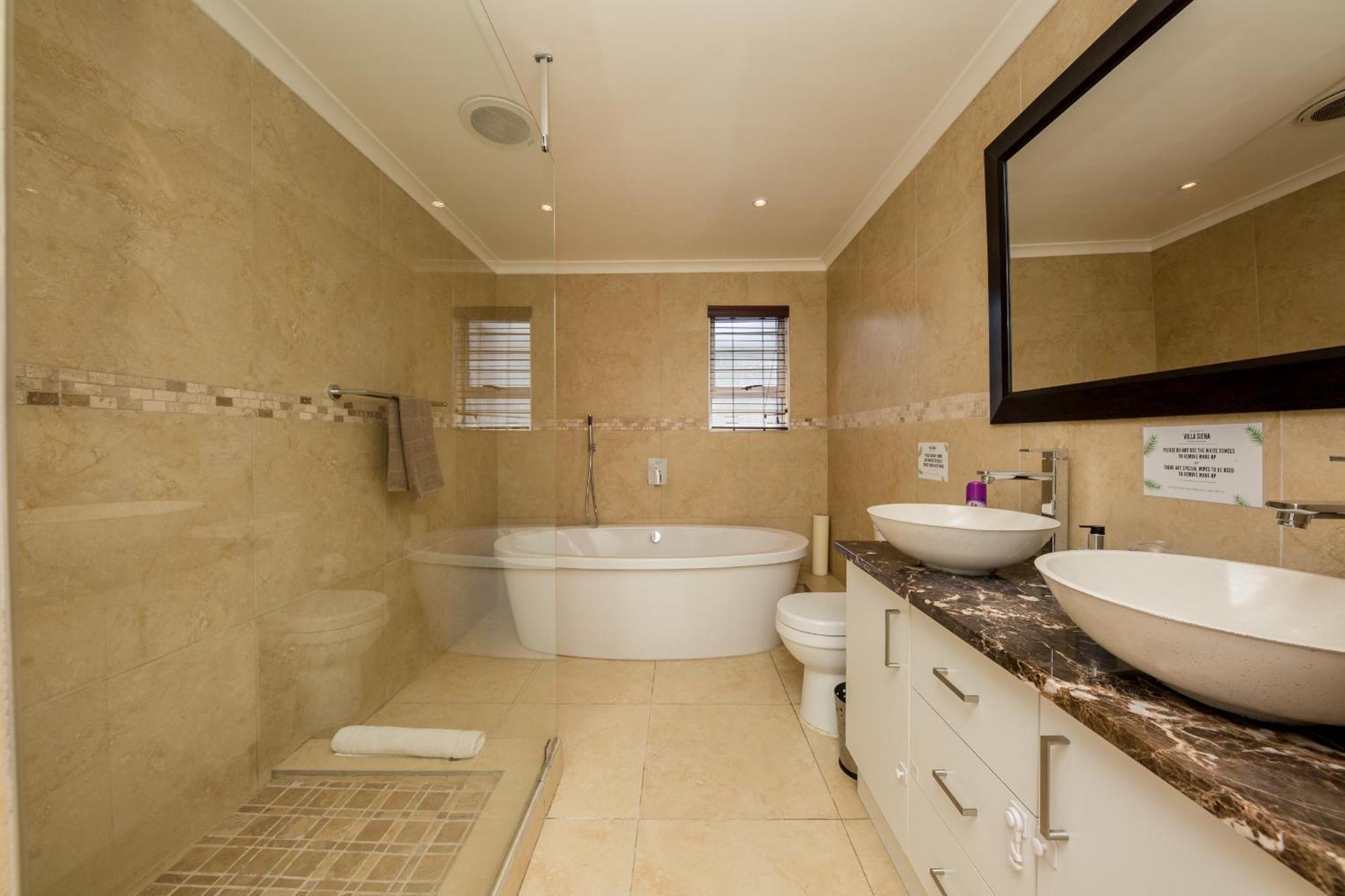 Villa Urban Style House With Jacuzzi & Garage Cape Town