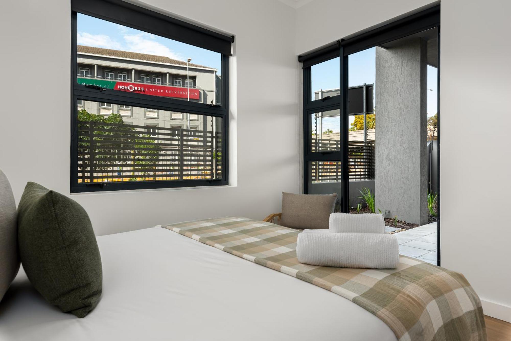 Newlands Peak By Totalstay *