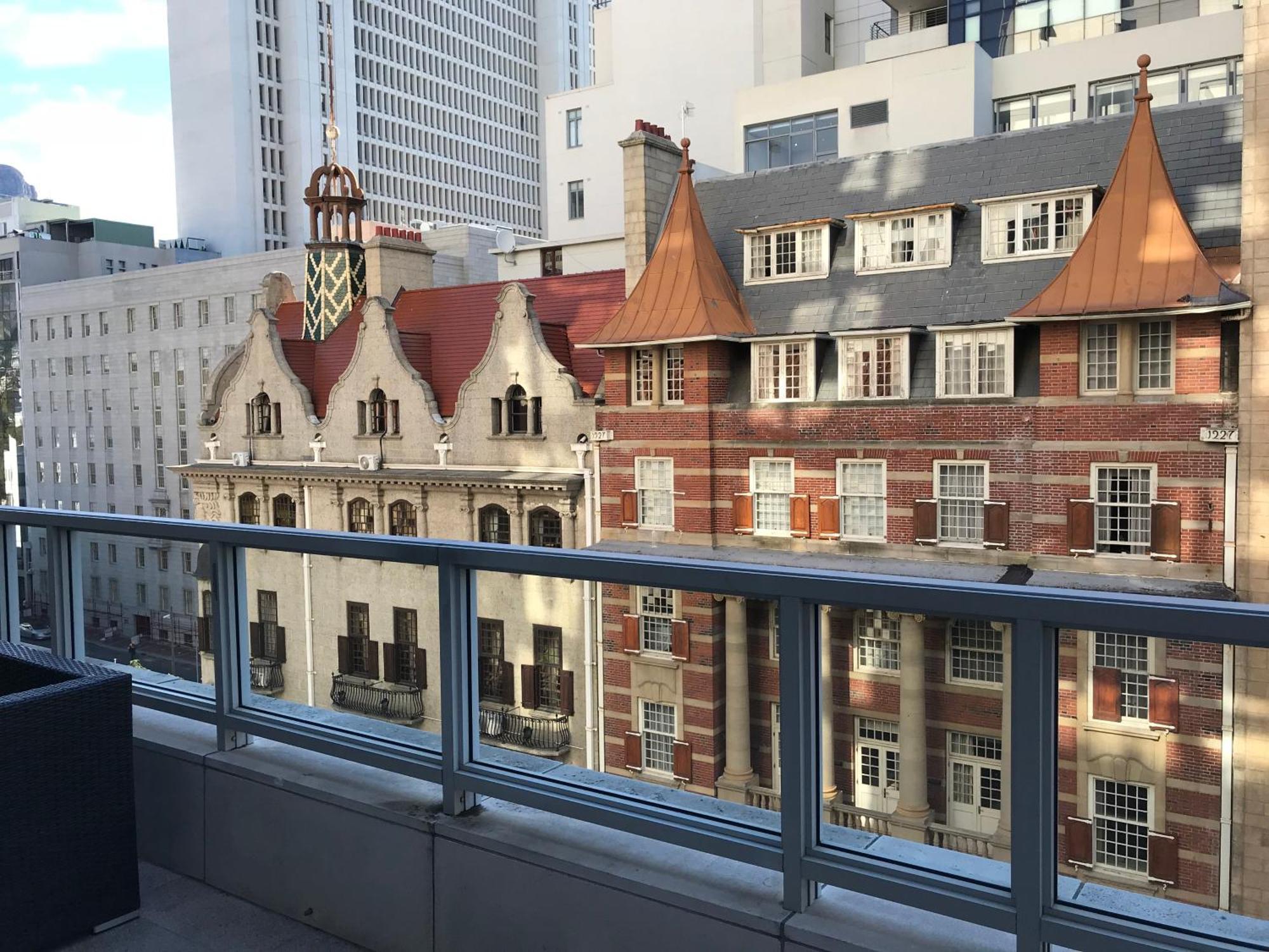 Taj - Private Luxury One Bedroom * Cape Town