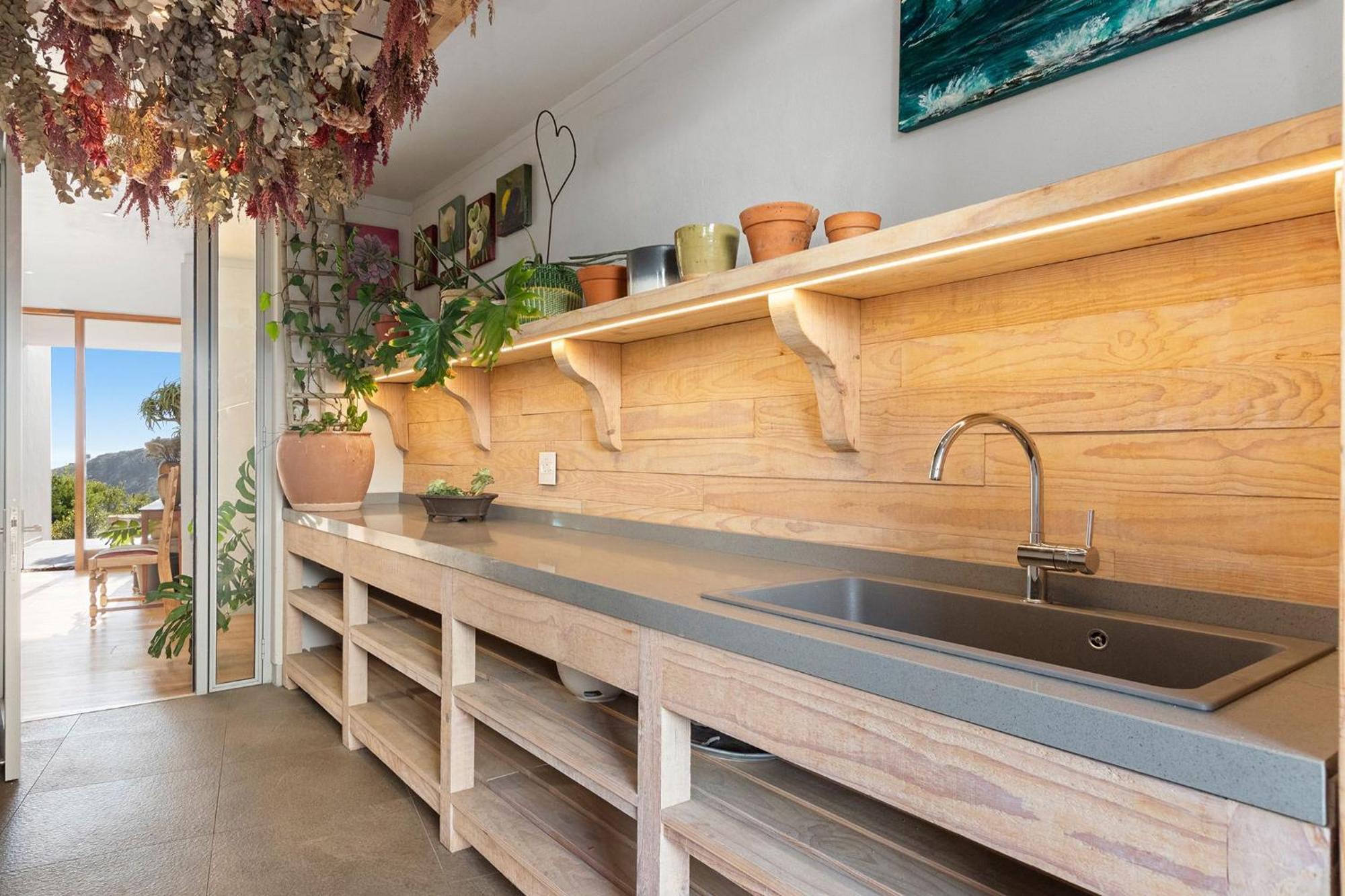 Dal 8 By Host Agents Holiday home