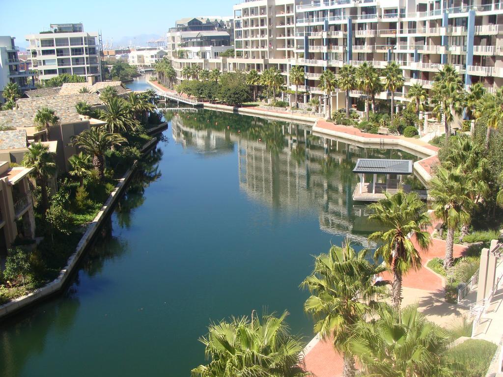 Apartment 202 Kylemore A Waterfront Marina Cape Town