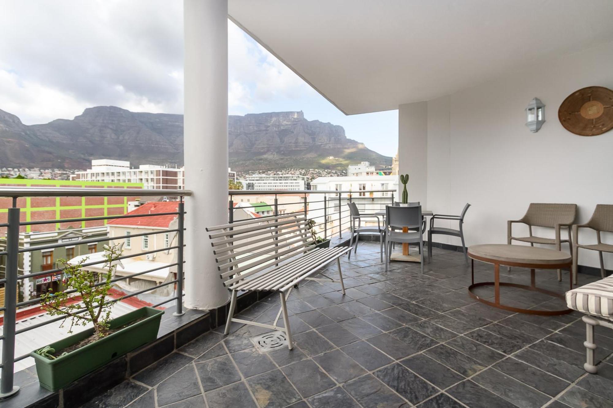 Flatrock Apartment