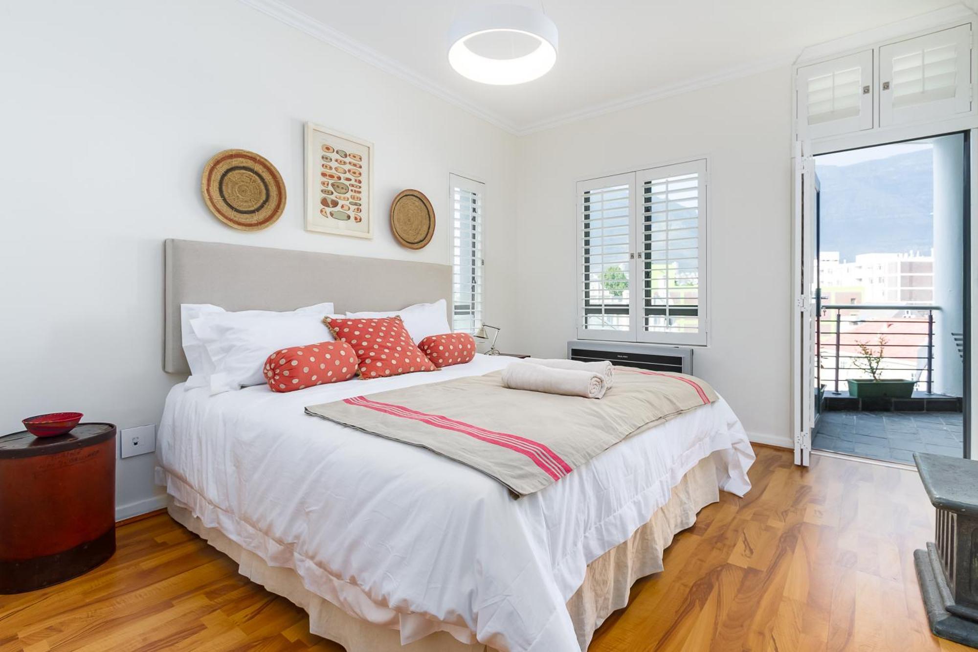 Flatrock Apartment