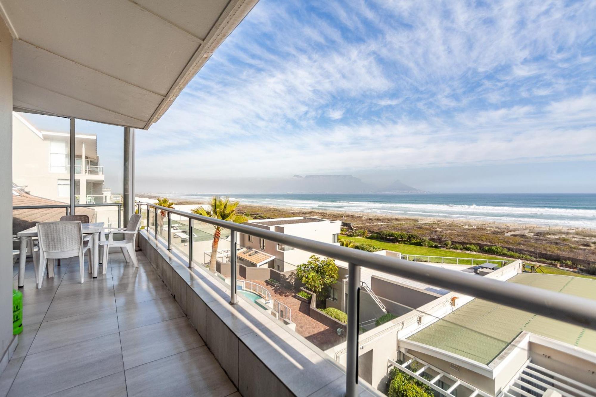 Luxury Private Beachfront 2 Bedroom Dolphin Apartment, Blouberg, * Cape Town