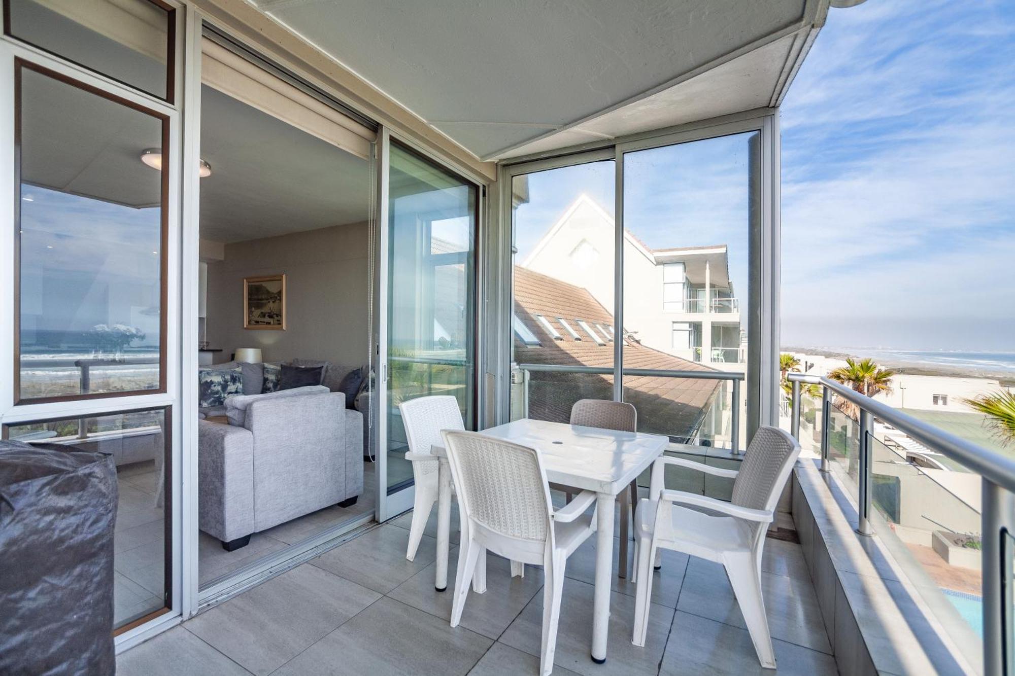 Luxury Private Beachfront 2 Bedroom Dolphin Apartment, Blouberg, Apartment