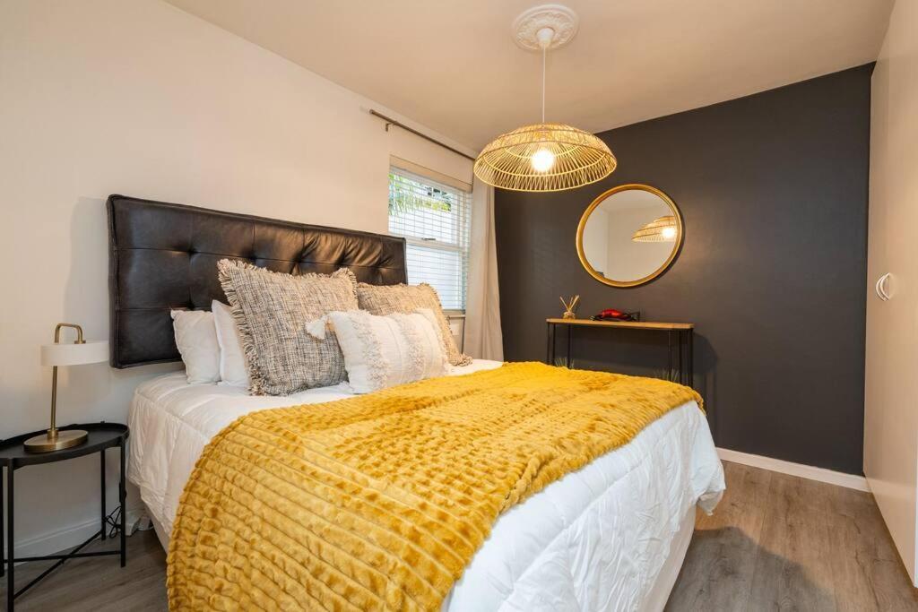 Luxury Point Apartment *