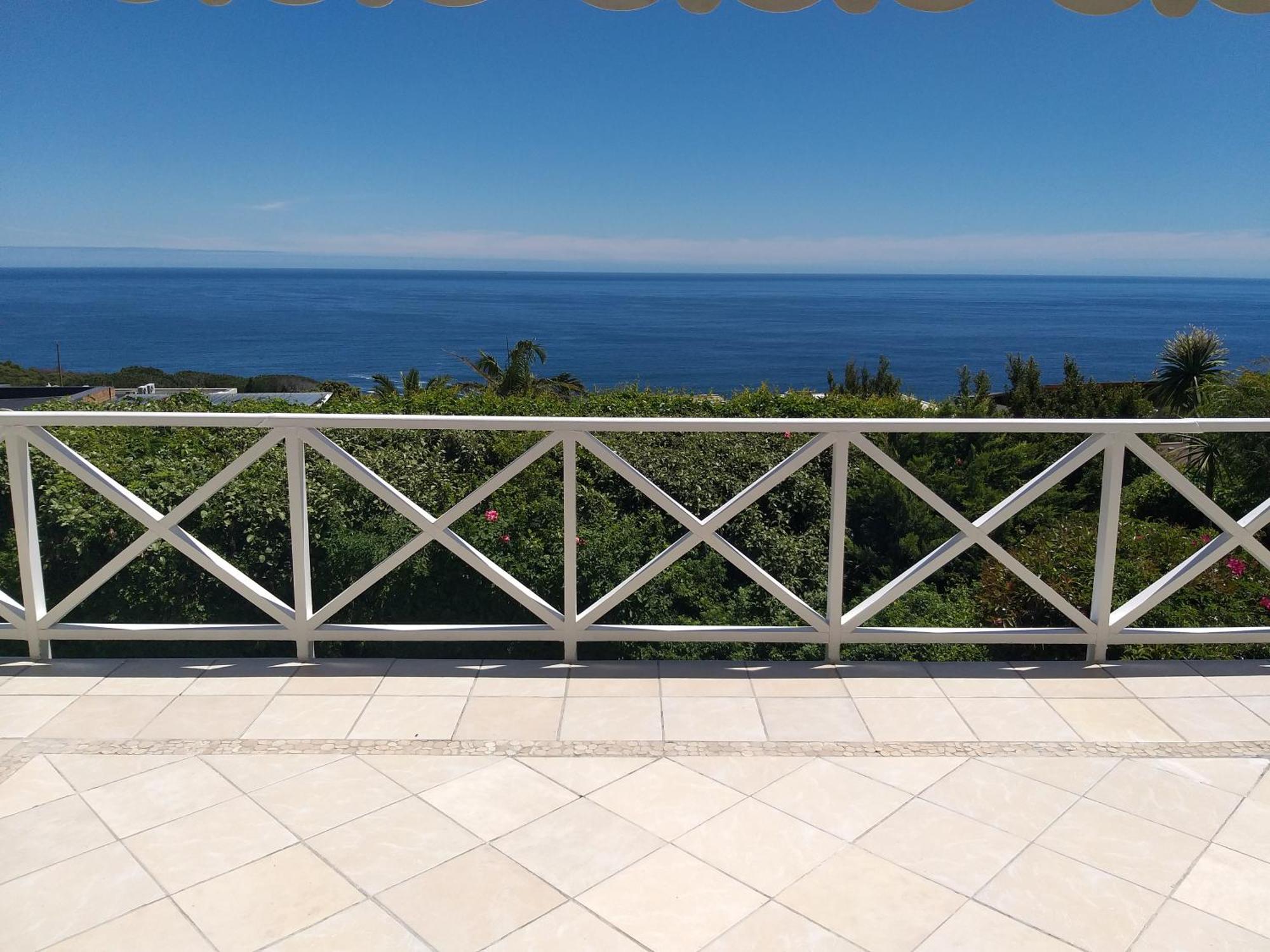 Cape Rose Cottage - Penthouse In Camps Bay
