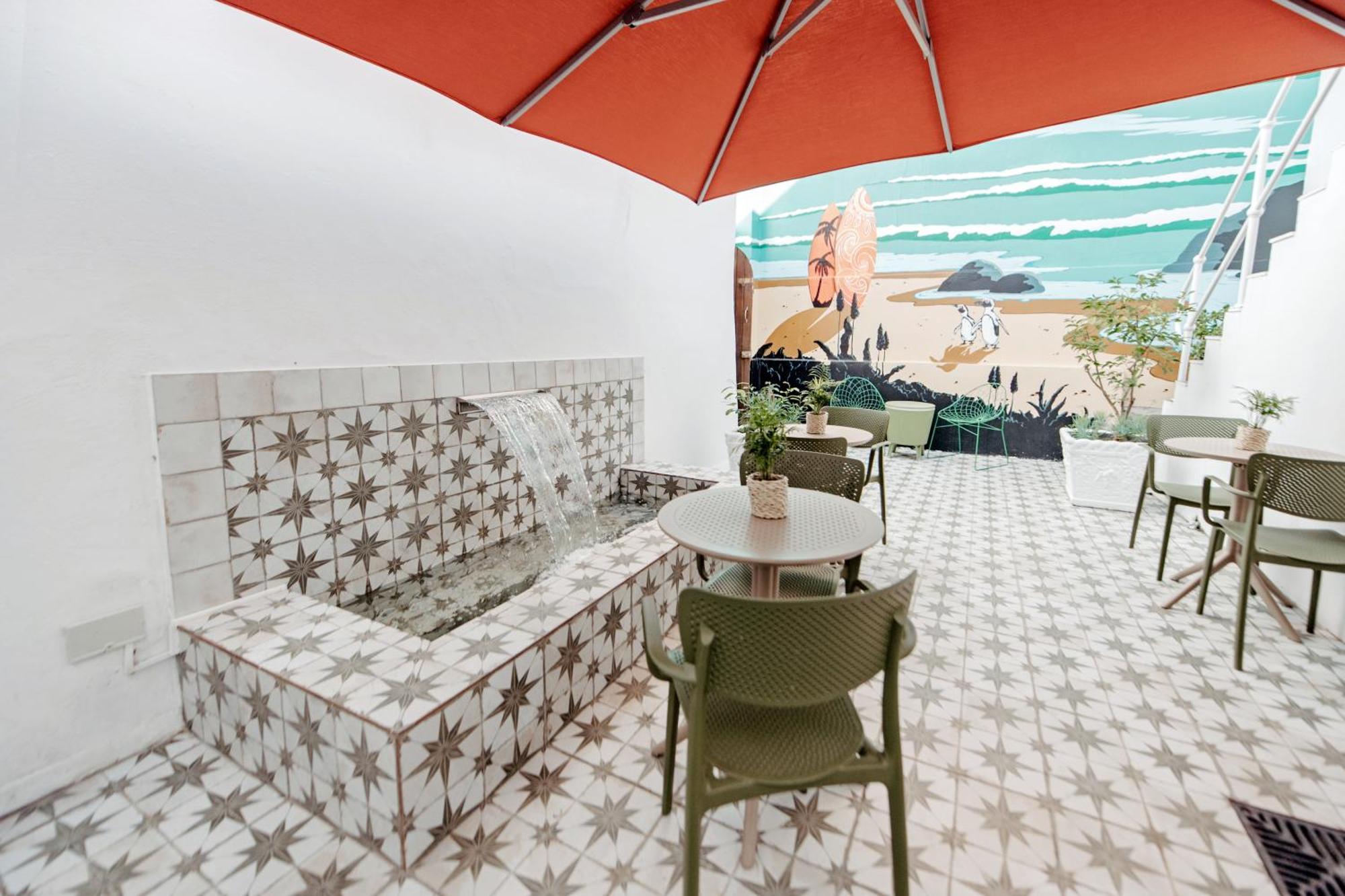 Mediterranean Style In De Waterkant Guest house 3*