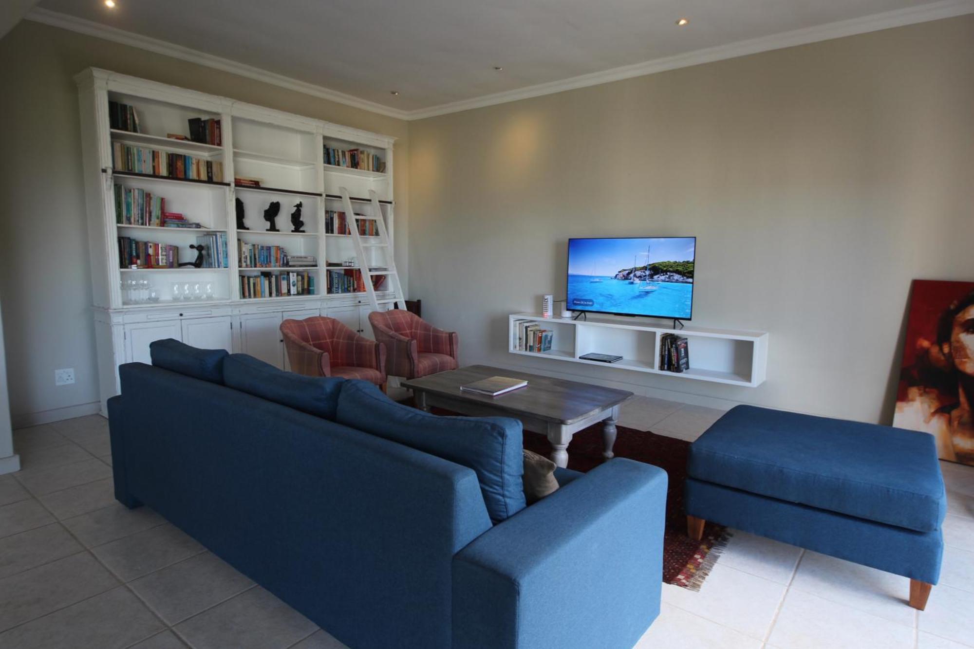 Family Home+views+pets+garden+solar Holiday home Cape Town