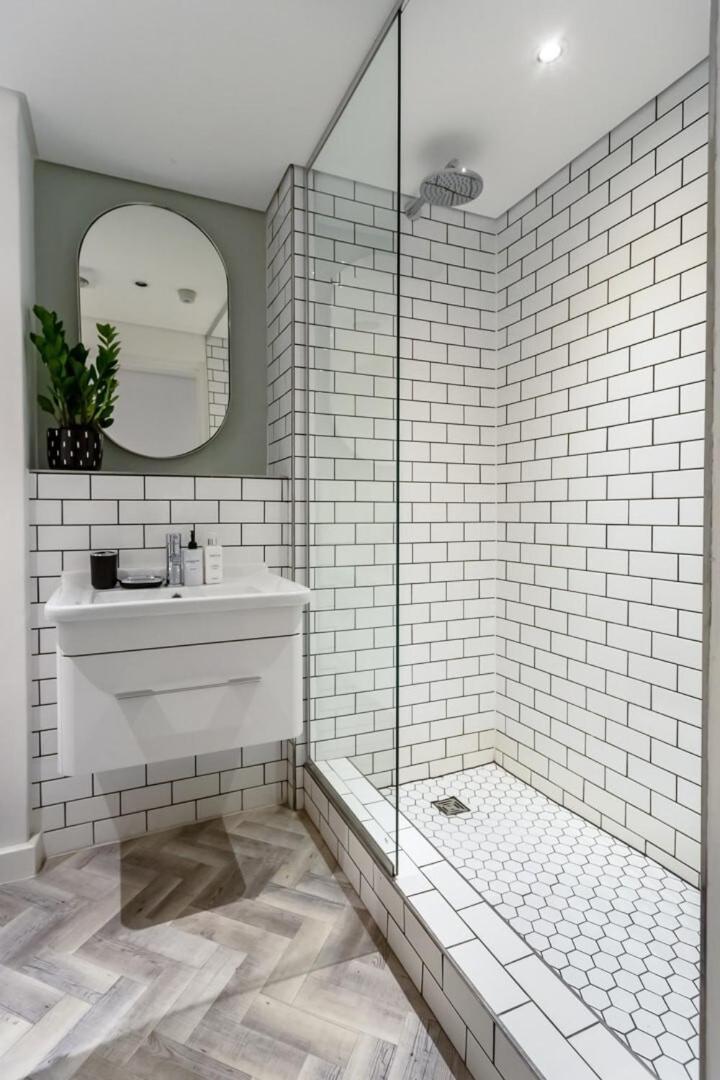 Elegant Pad