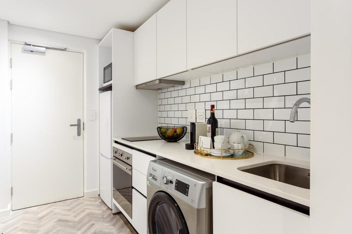 Elegant Pad Apartment *