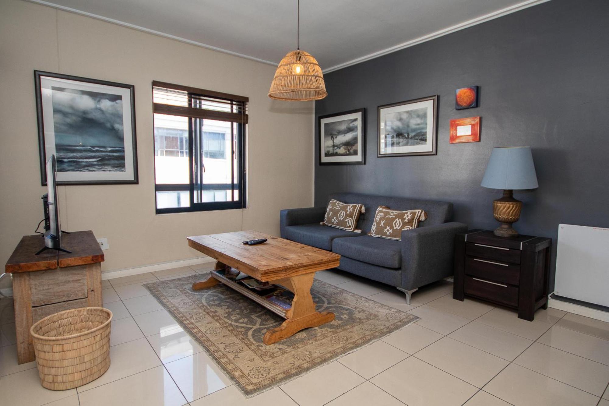 Apartment Bowl Stylish Home, In Walking Distance Flatrock Cape Town