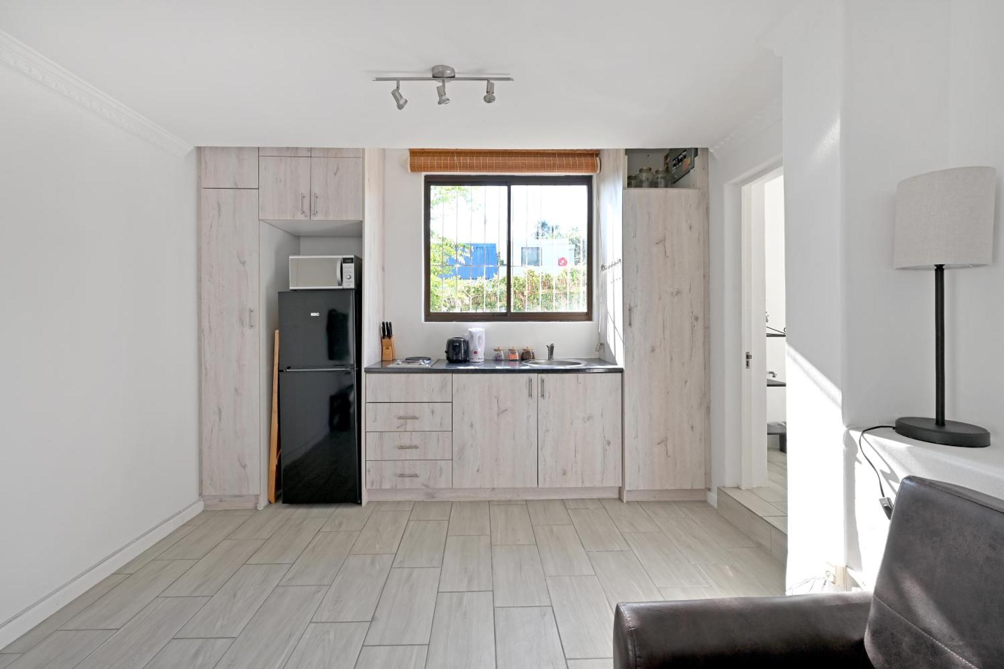 Perfect Location Walk To And Sea Views Holiday home *