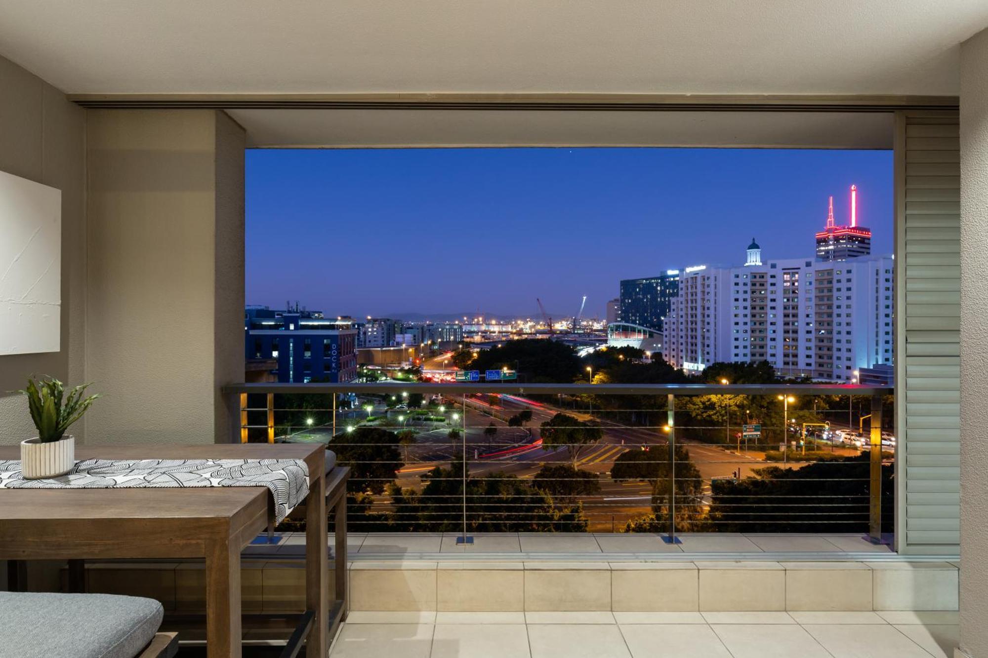 Harbour's Edge Walk To V & A Waterfront And Cticc Apartment Cape Town