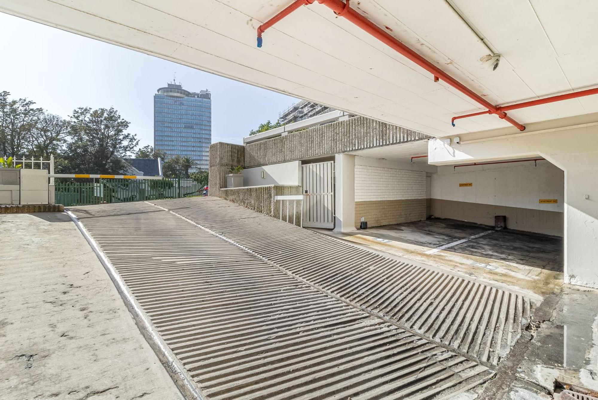 Apartment 1 Bedroom Apartment, The Centurion, Seapoint, Cape Town, South Africa *