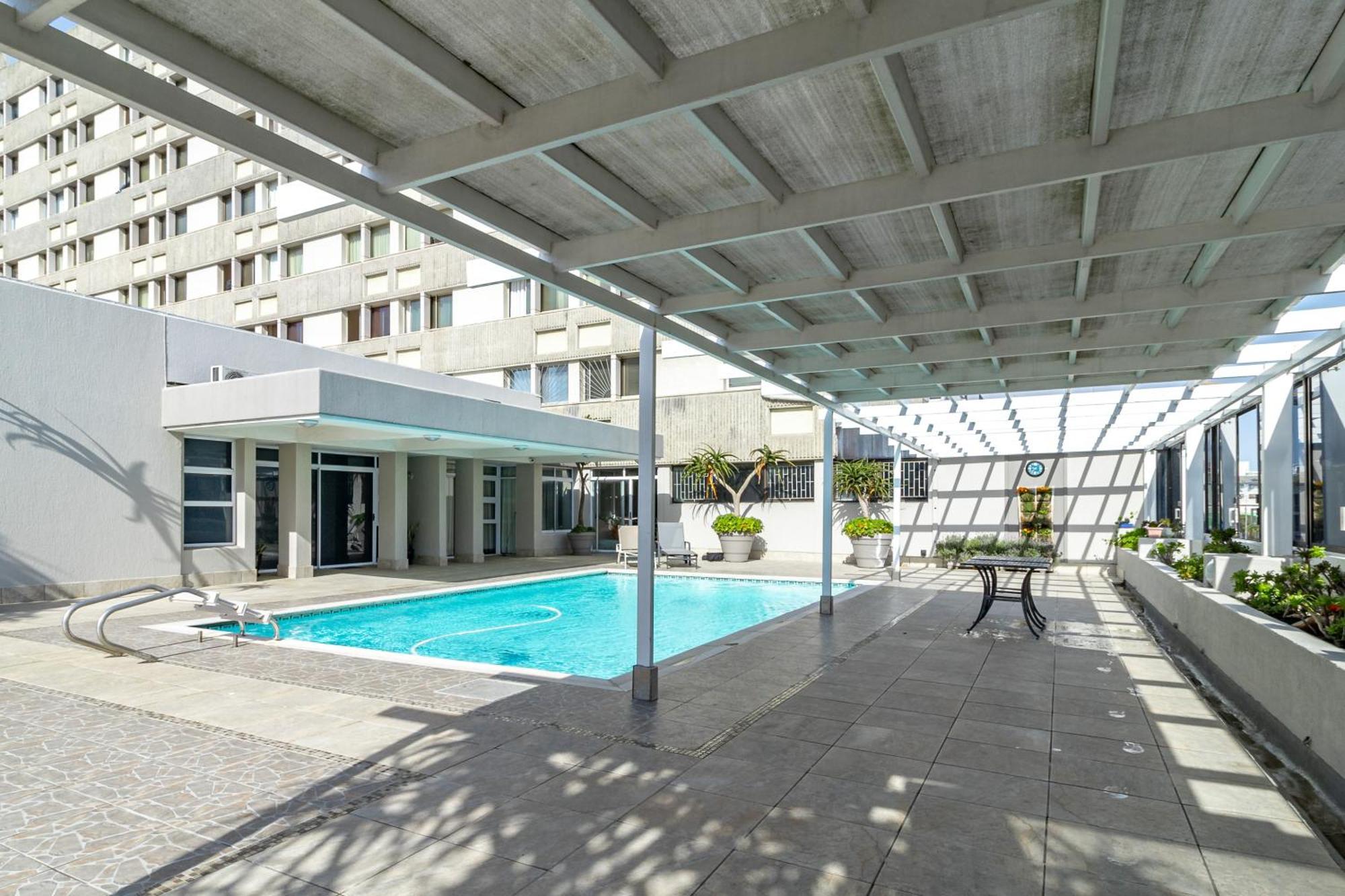 Apartment 1 Bedroom Apartment, The Centurion, Seapoint, Cape Town, South Africa