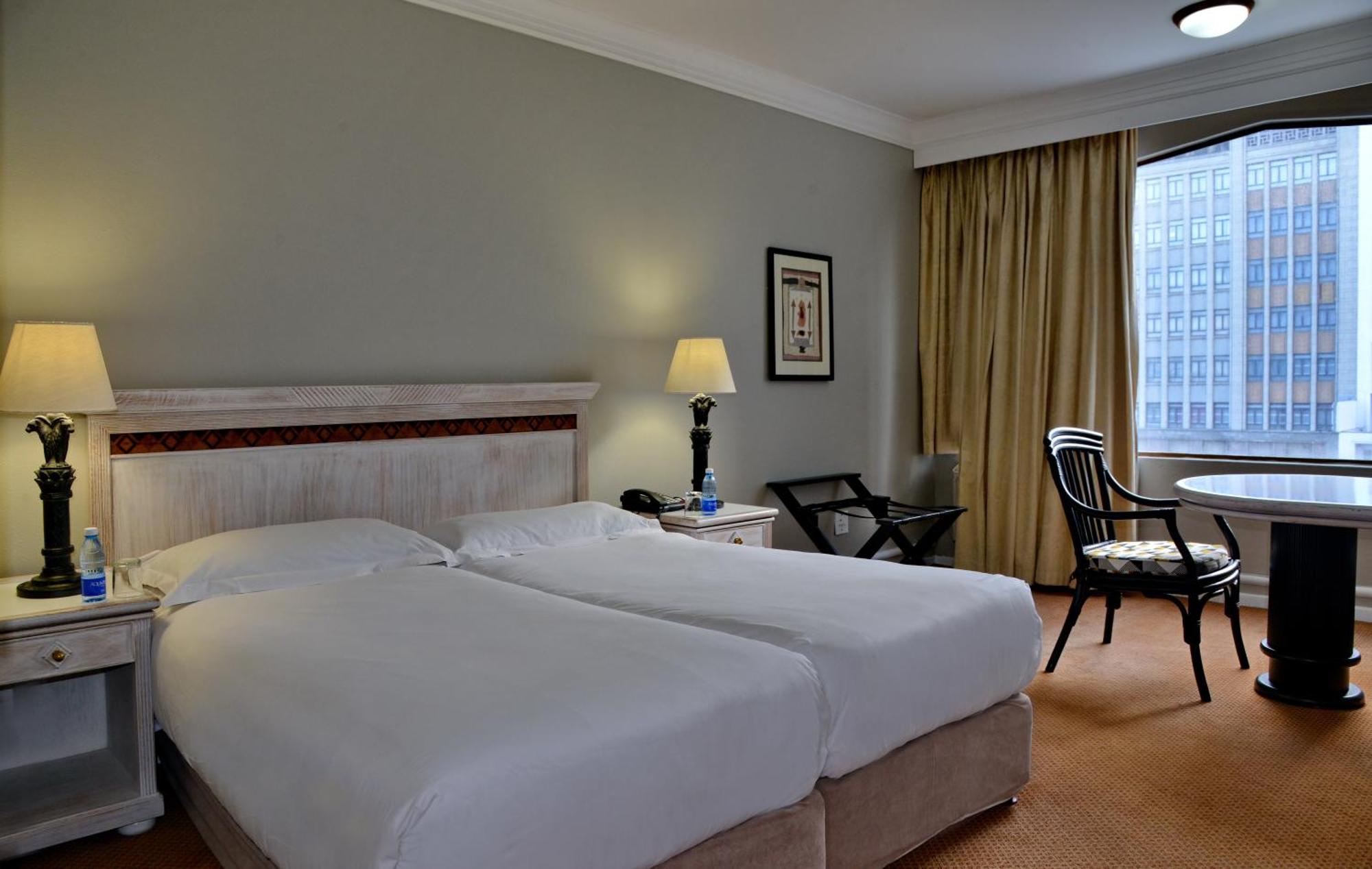 Hotel The Capetonian - Halal