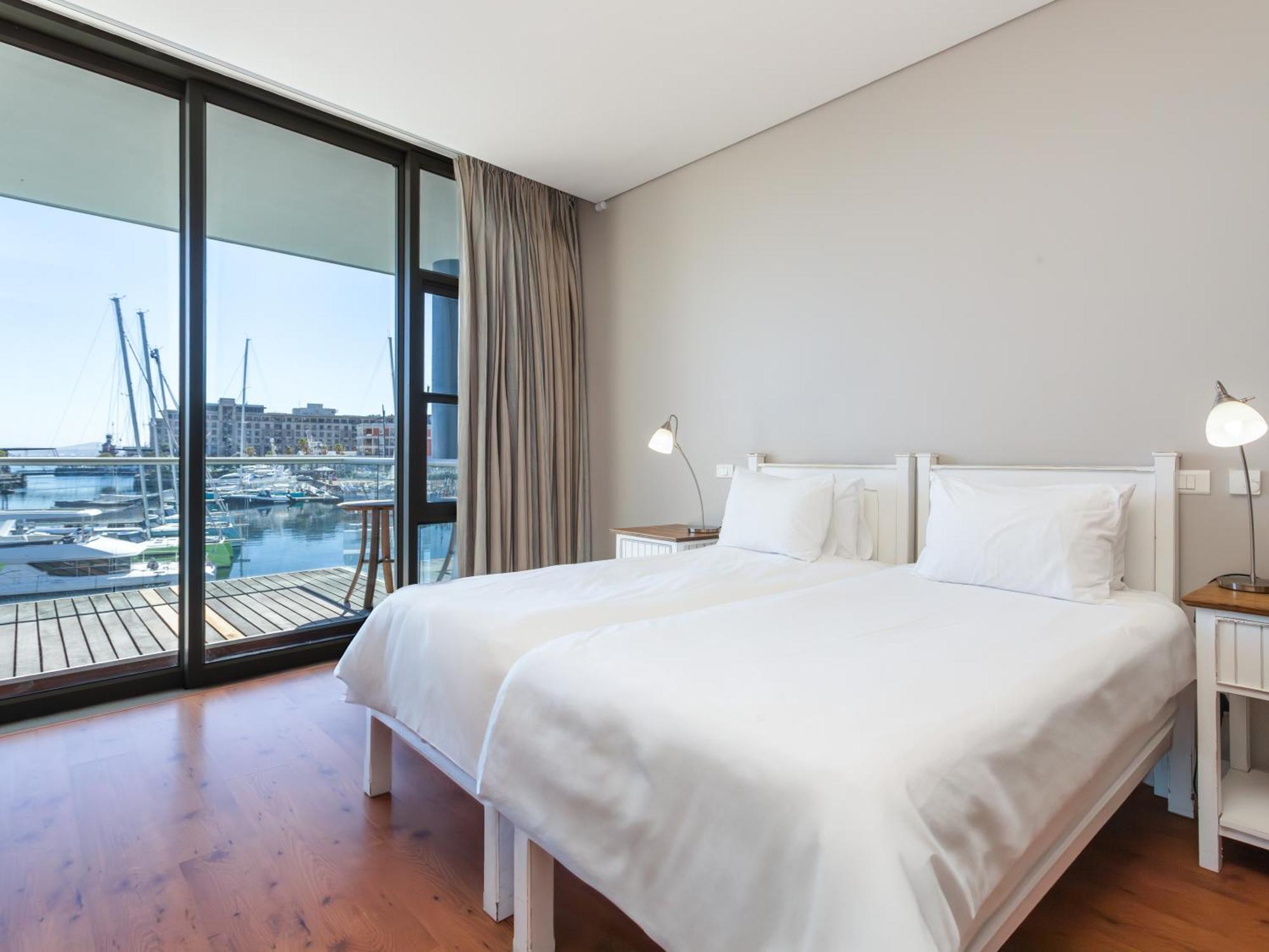 Mountain Marina Luxury *