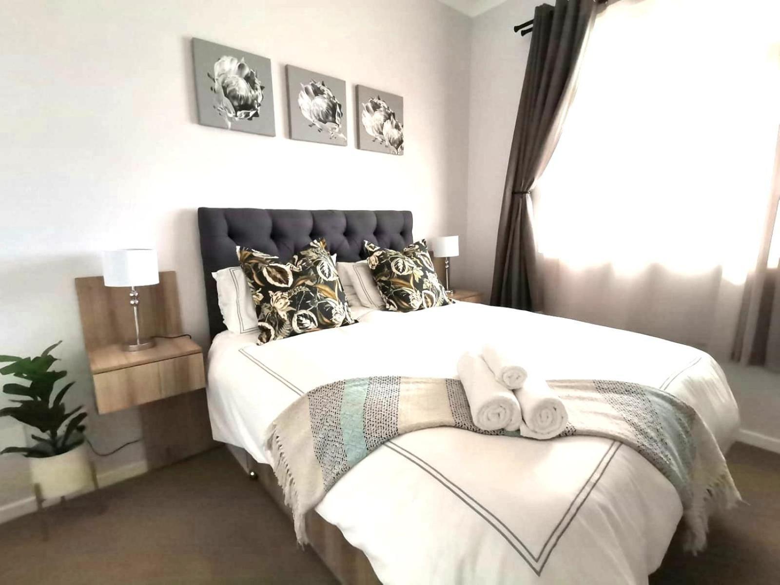 Apartment Surfers Corner With Secure Parking Cape Town