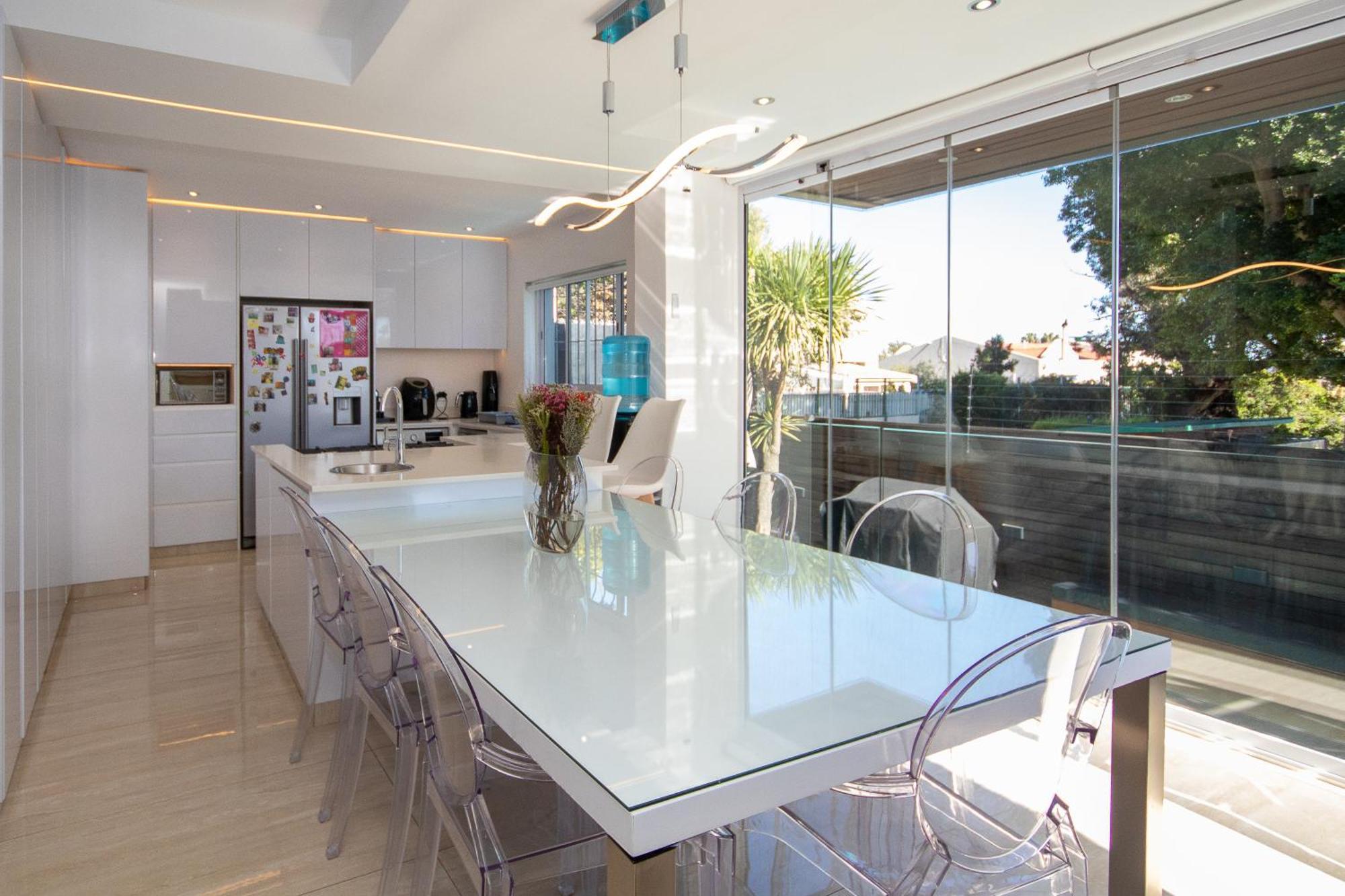 Sea Point Retreat