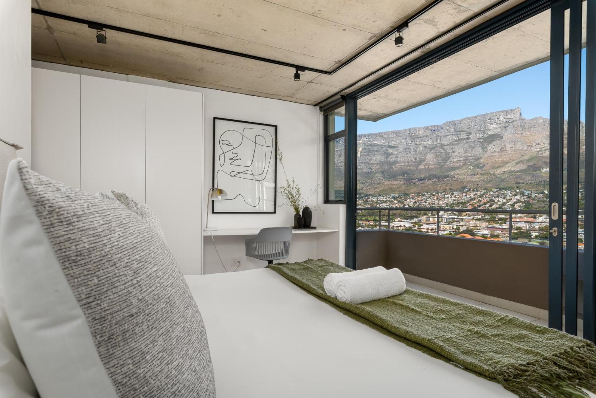 Luxe Penthouse L Private Pool L Mountain Views