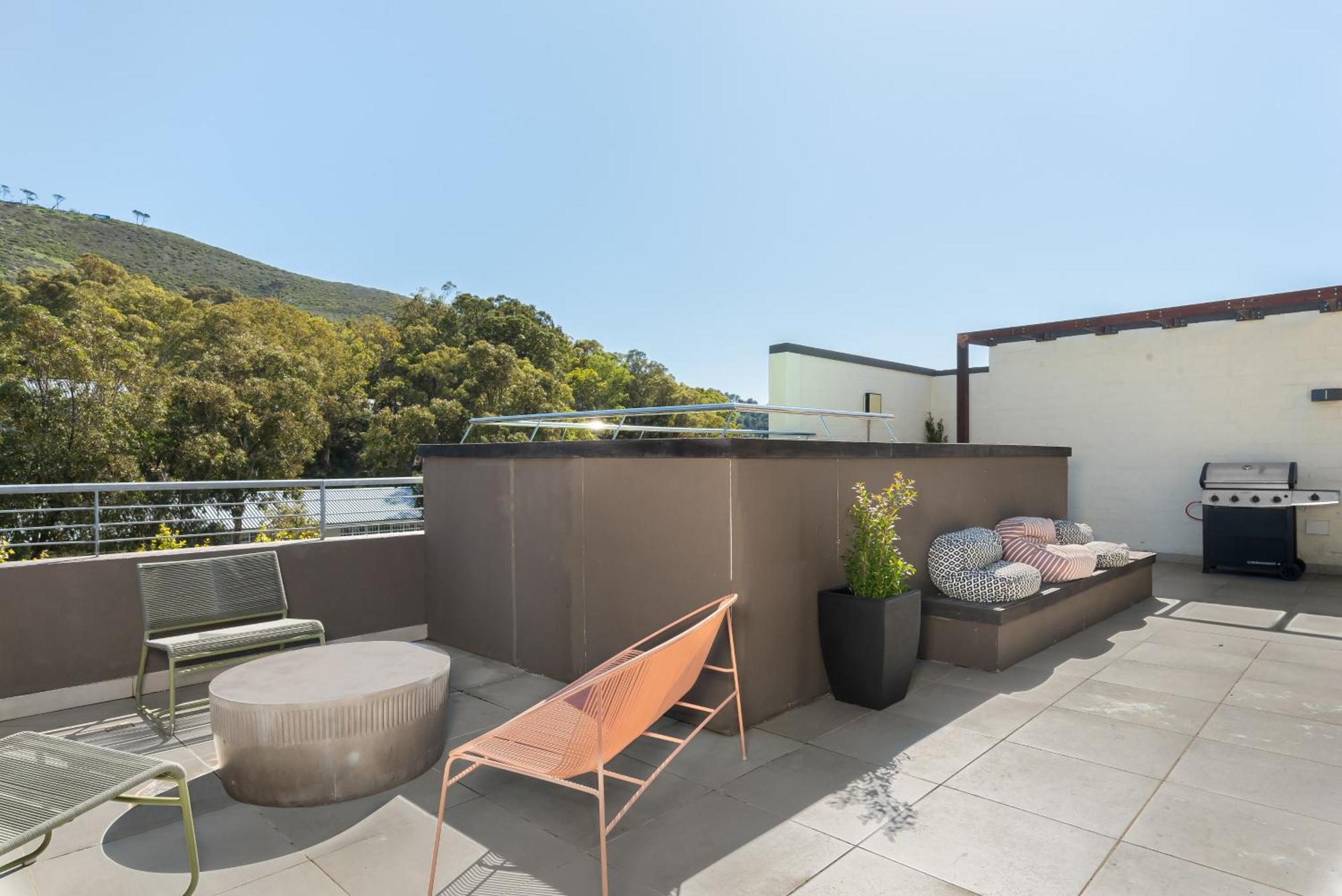 Luxe Penthouse L Private Pool L Mountain Views Cape Town