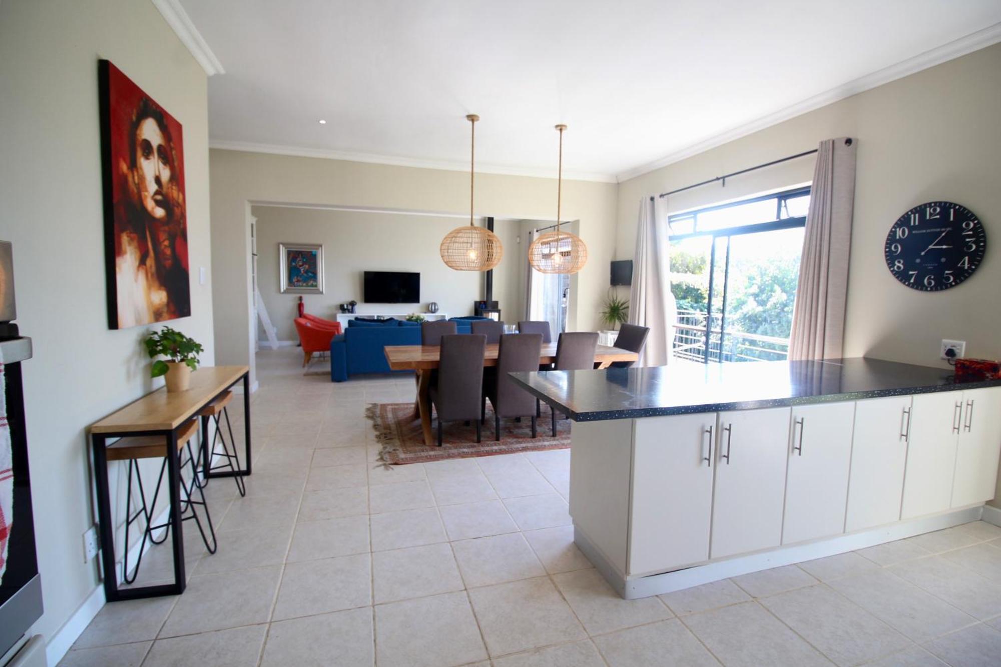 Family Home+views+pets+garden+solar