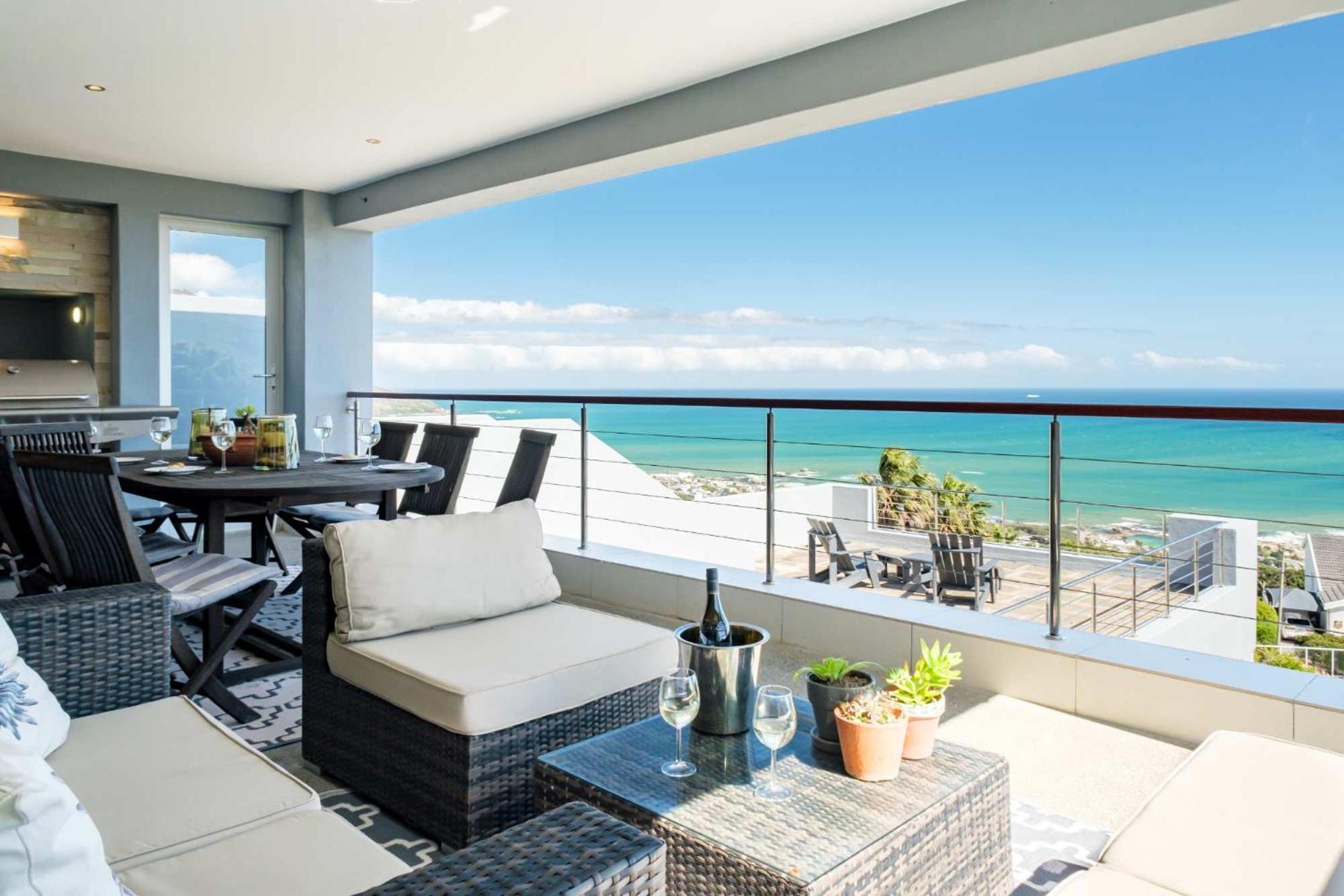 Villa Aviewor2