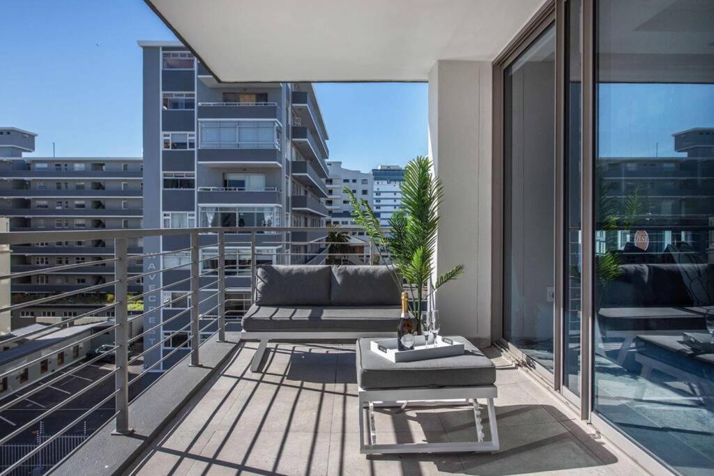 Sea Views 3 Bed - The Fairmont - Sea Point Bantrybay Cidade Do Cabo