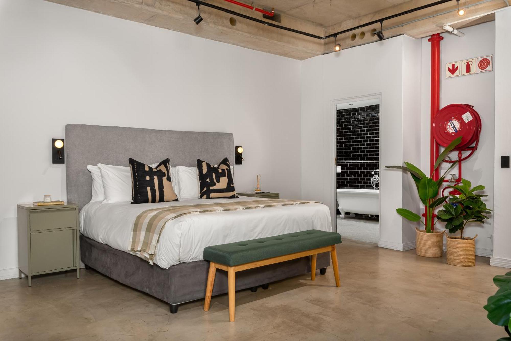 Neighbourgood Loop Street Hotel