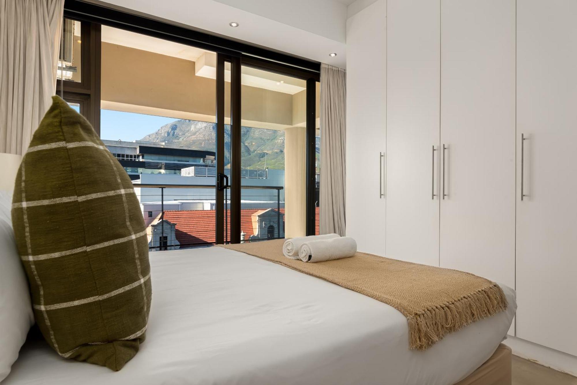 Apartment The Piazza 1105