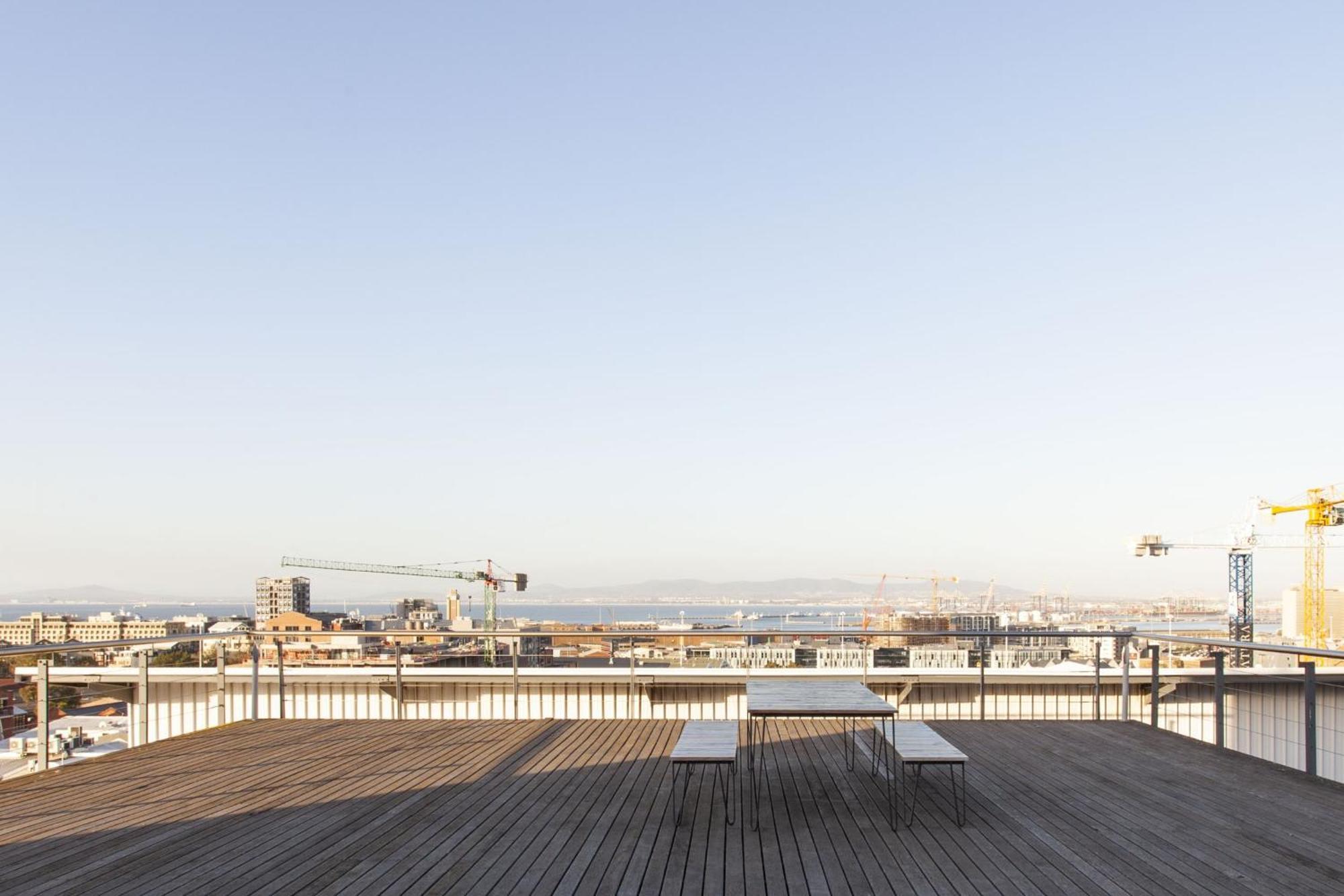 Apartment Luxe Penthouse With Private Rooftop Pool, Deck & Panoramic Views