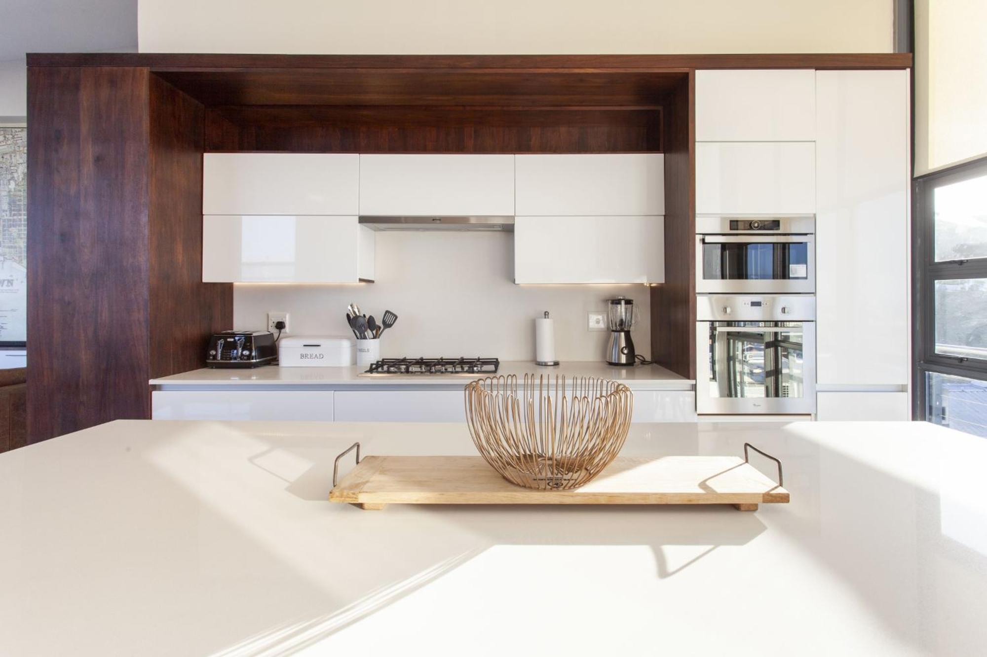 Luxe Penthouse With Private Rooftop Pool, Deck & Panoramic Views Apartment