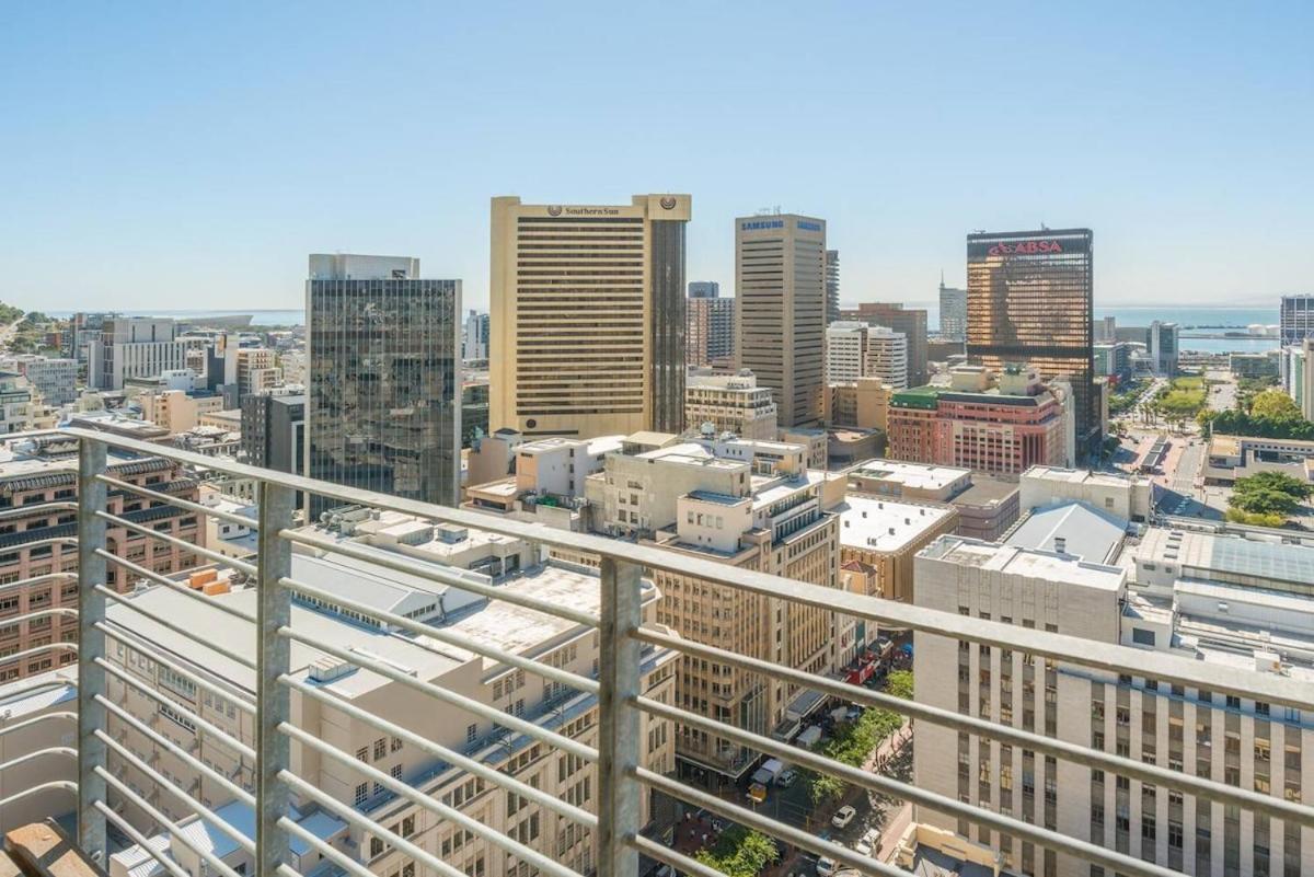 2101 Cartwrights Corner * Cape Town
