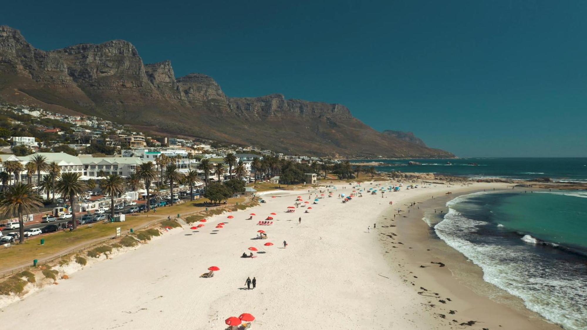 Hollywood Mansion & Camps Bay Cape Town