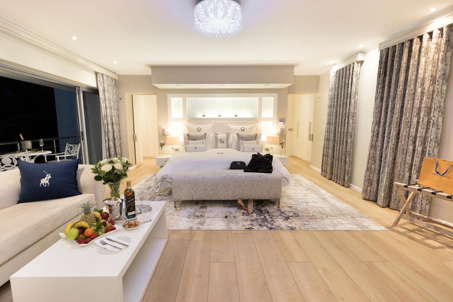 Villa Hollywood Mansion & Camps Bay
