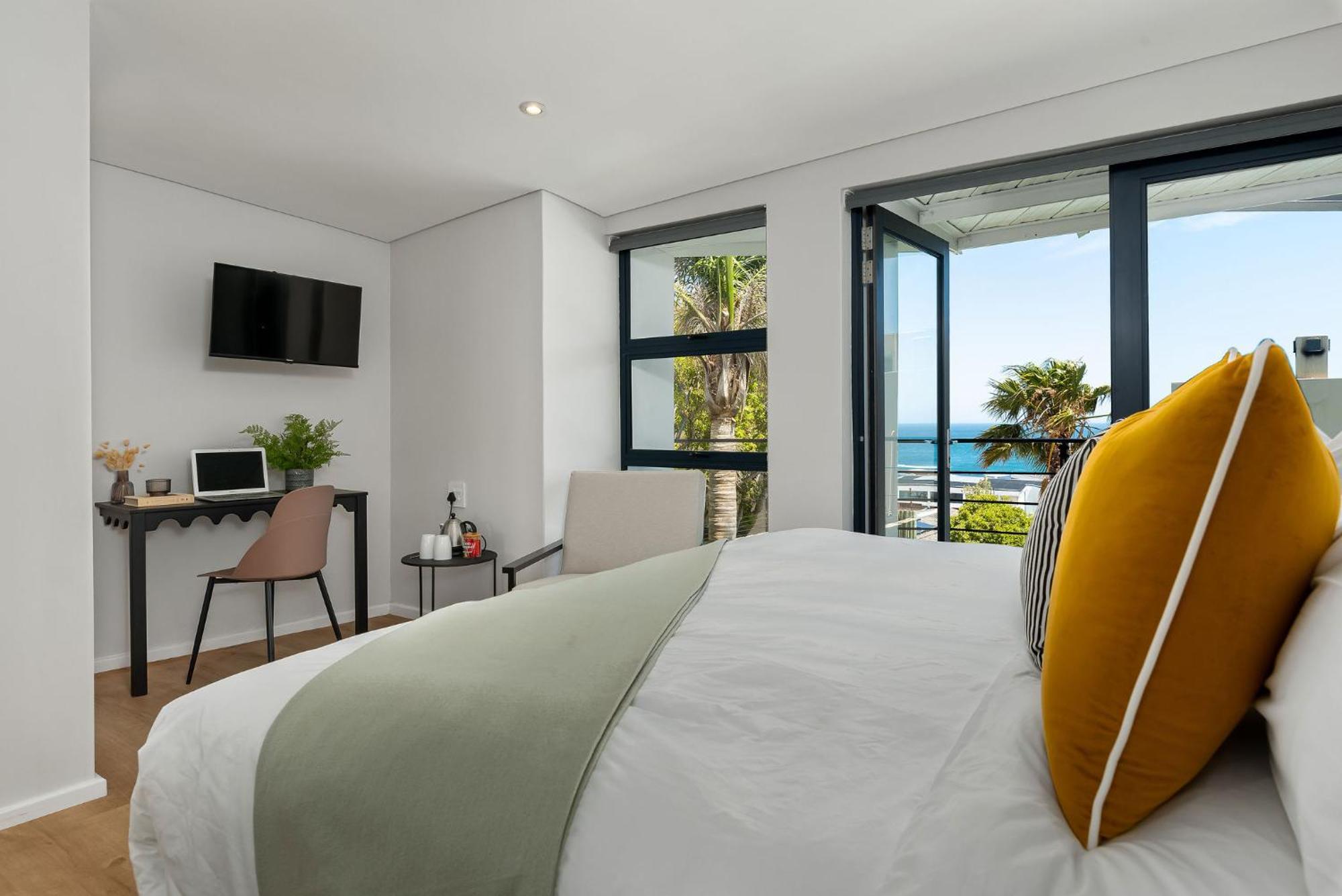 Guest house Neighbourgood 1st Crescent Cape Town