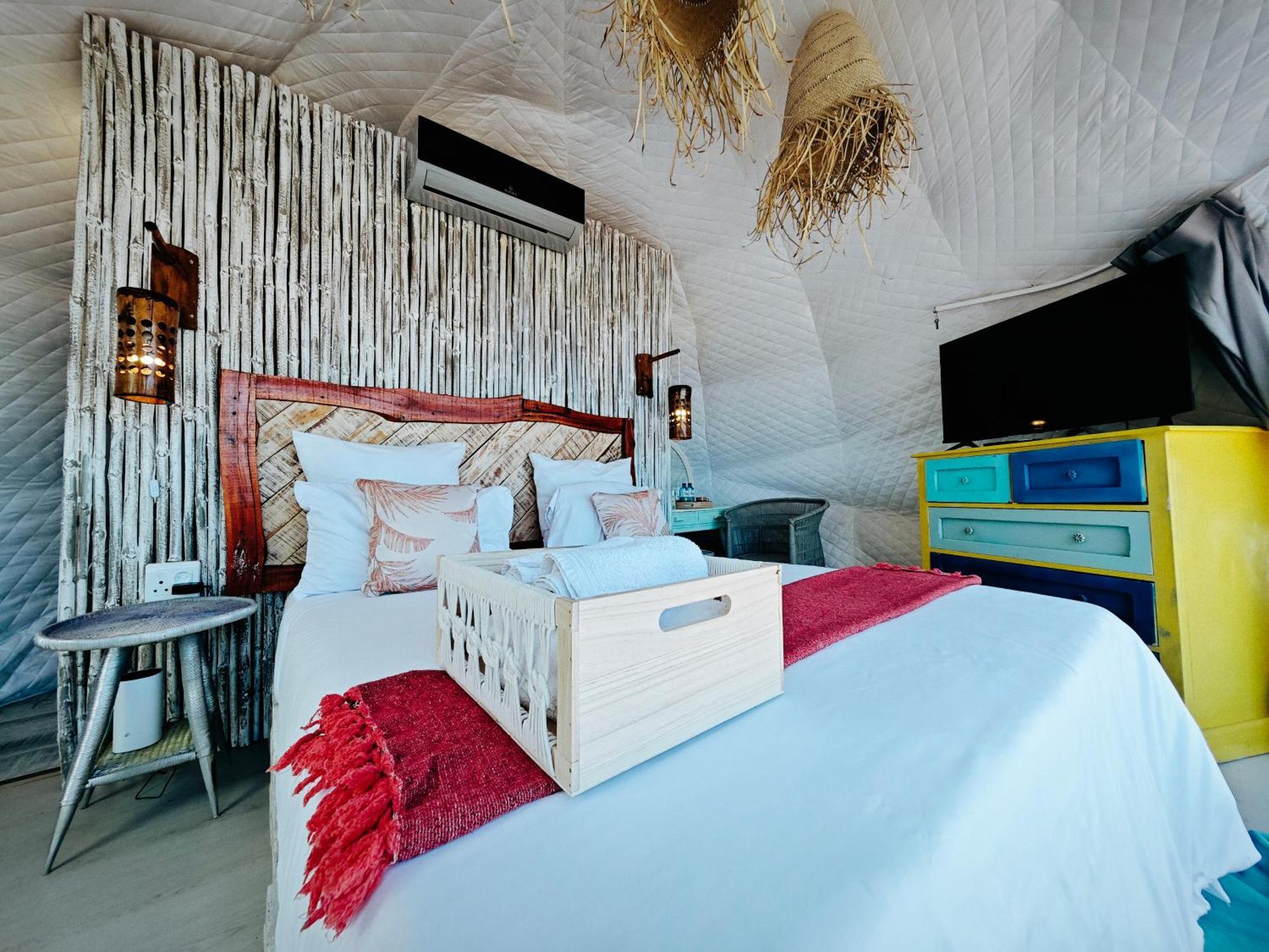 Beachwood Camps Bay * Cape Town