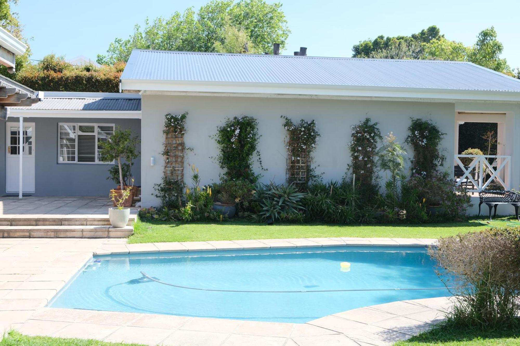 Guest house High Hedges Guest Constantia *